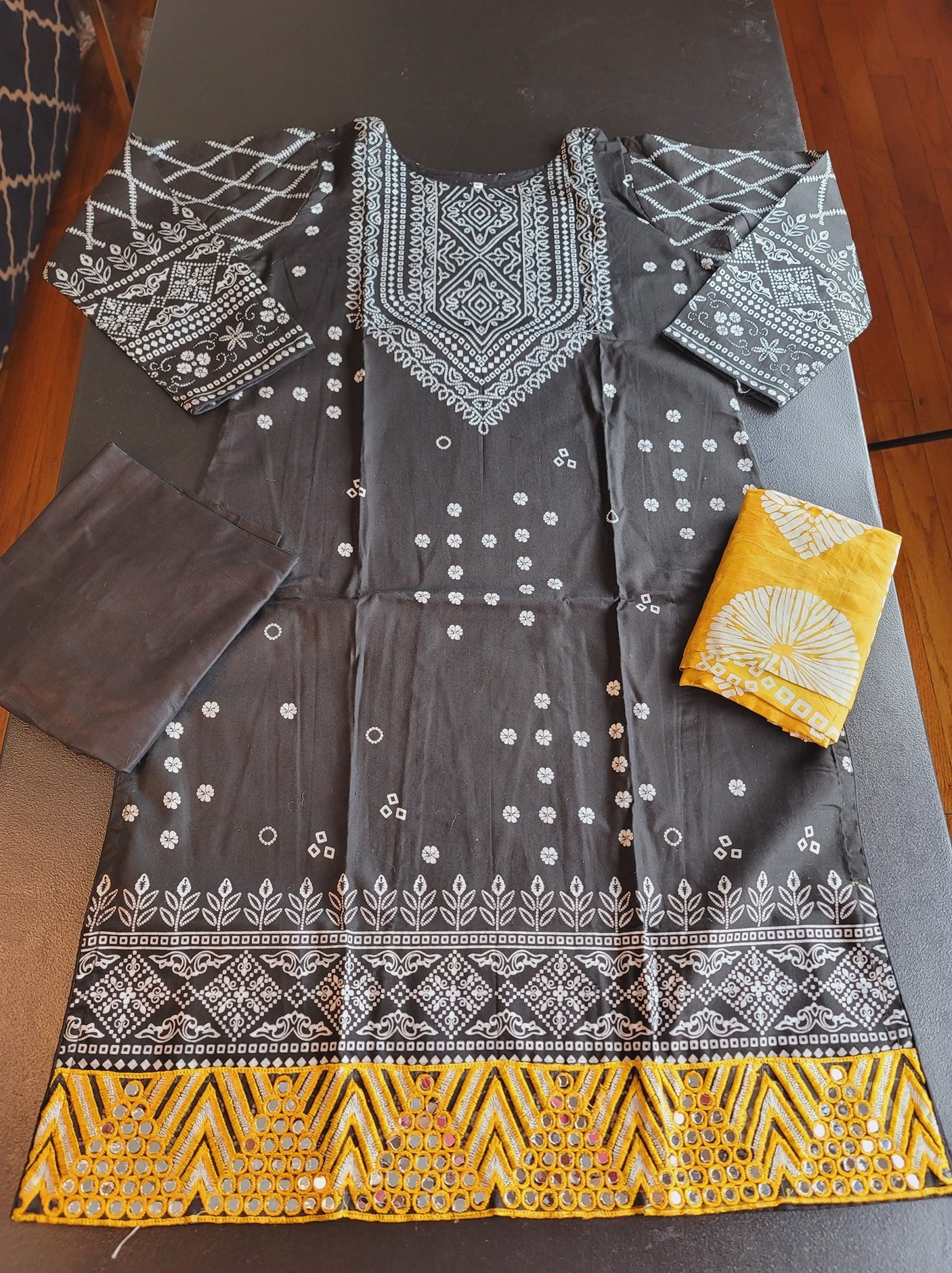 Pakistani Lawn Embroidered Salwar kameez Ready To Ship