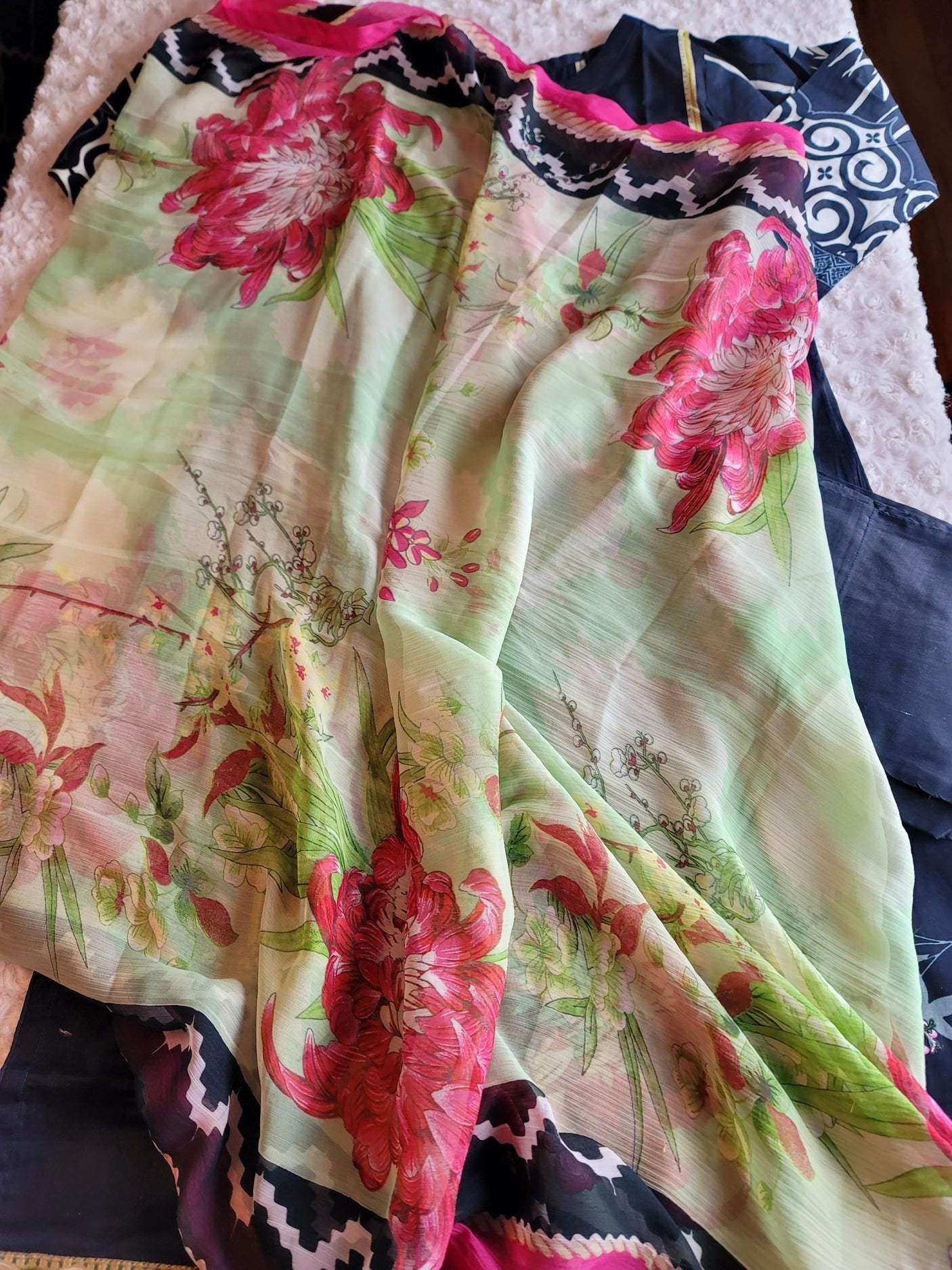 Pakistani Lawn Embroidered Salwar kameez Ready To Ship