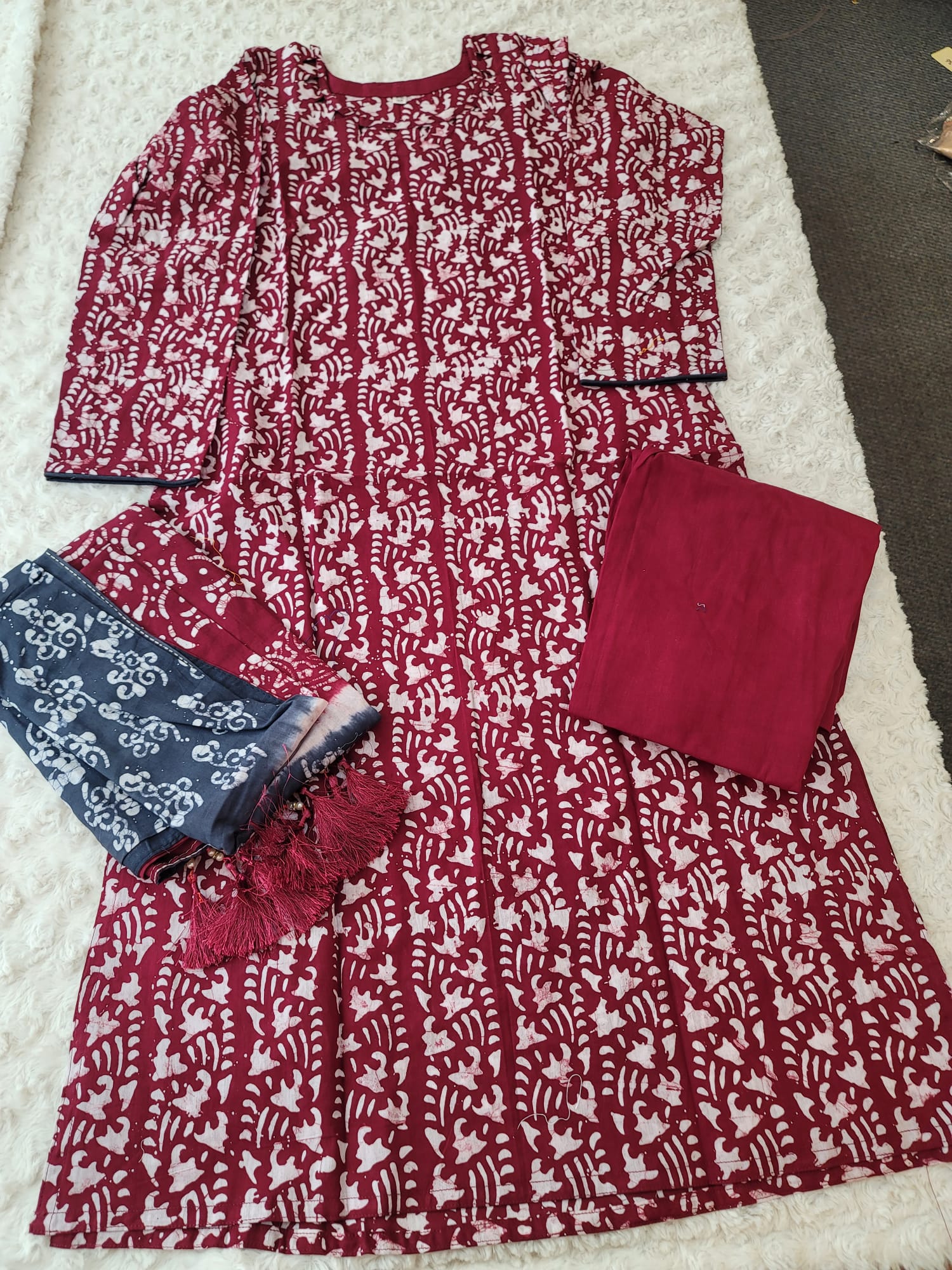 Bangladeshi batik salwer kamiz