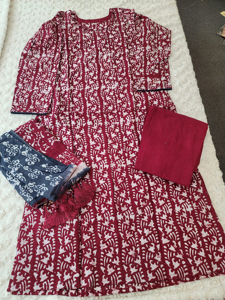 Bangladeshi batik salwer kamiz