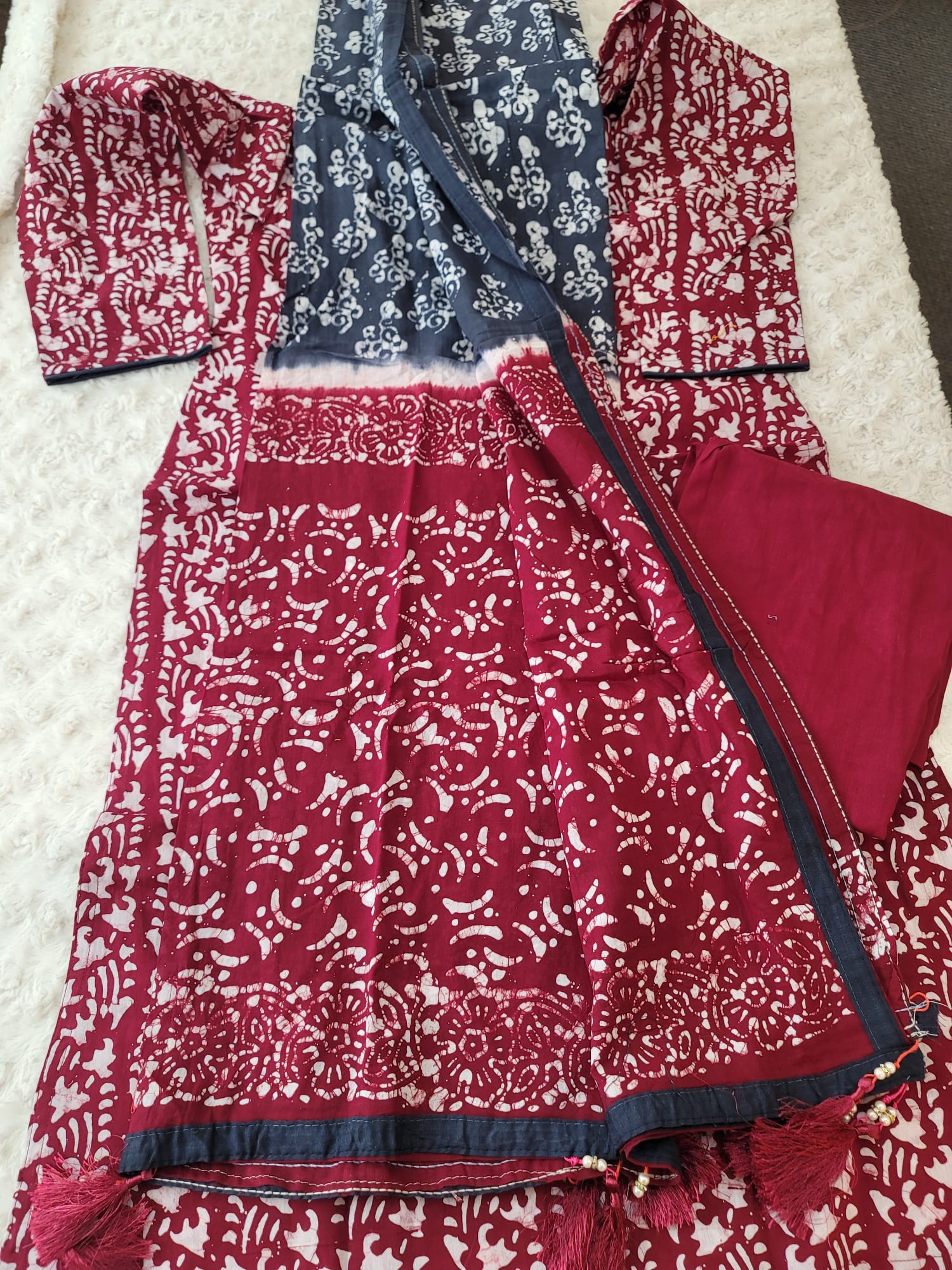 Bangladeshi batik salwer kamiz