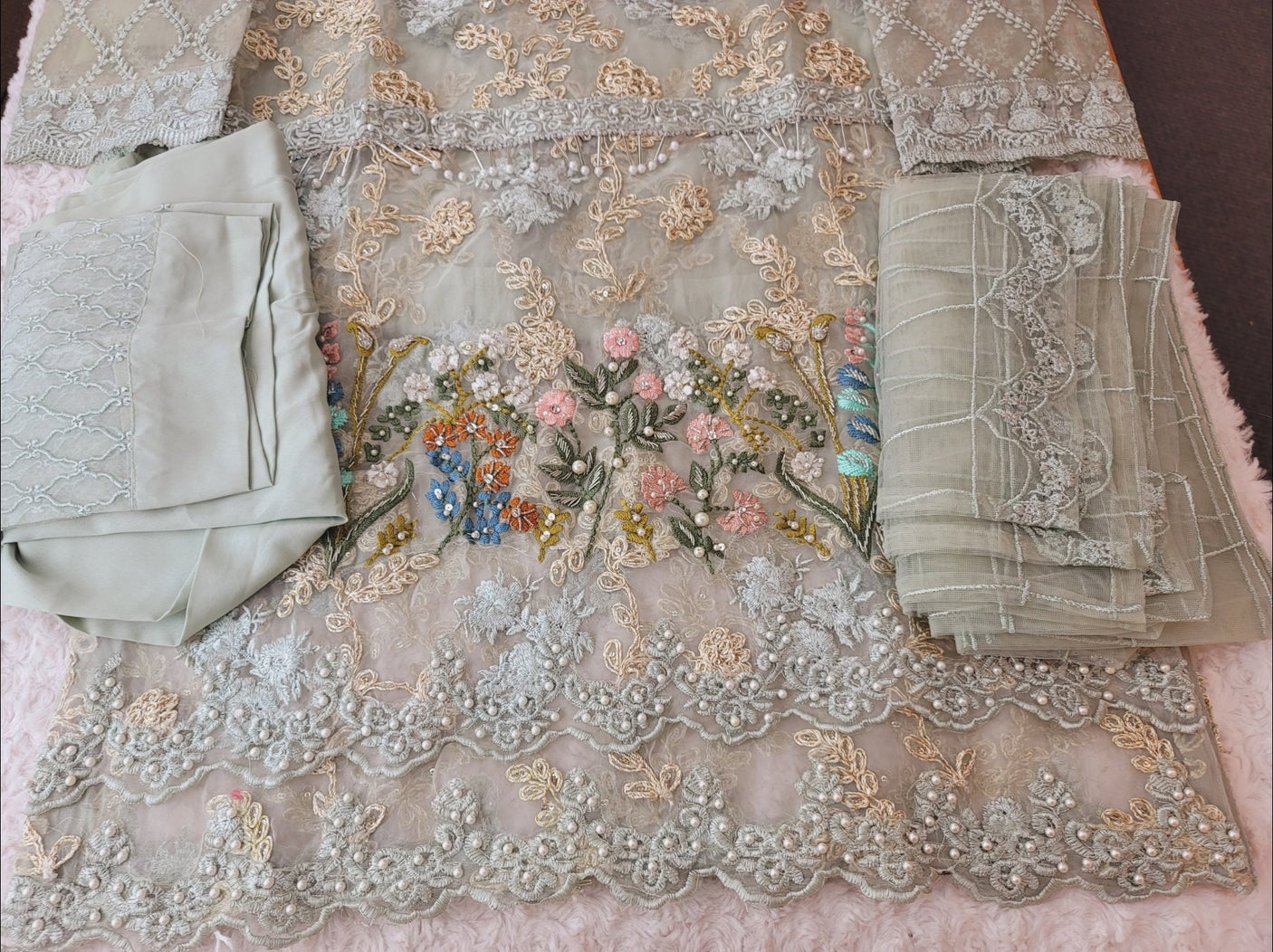 Pakistani Orginal Butique Collection 2021 -100% Original Guaranteed