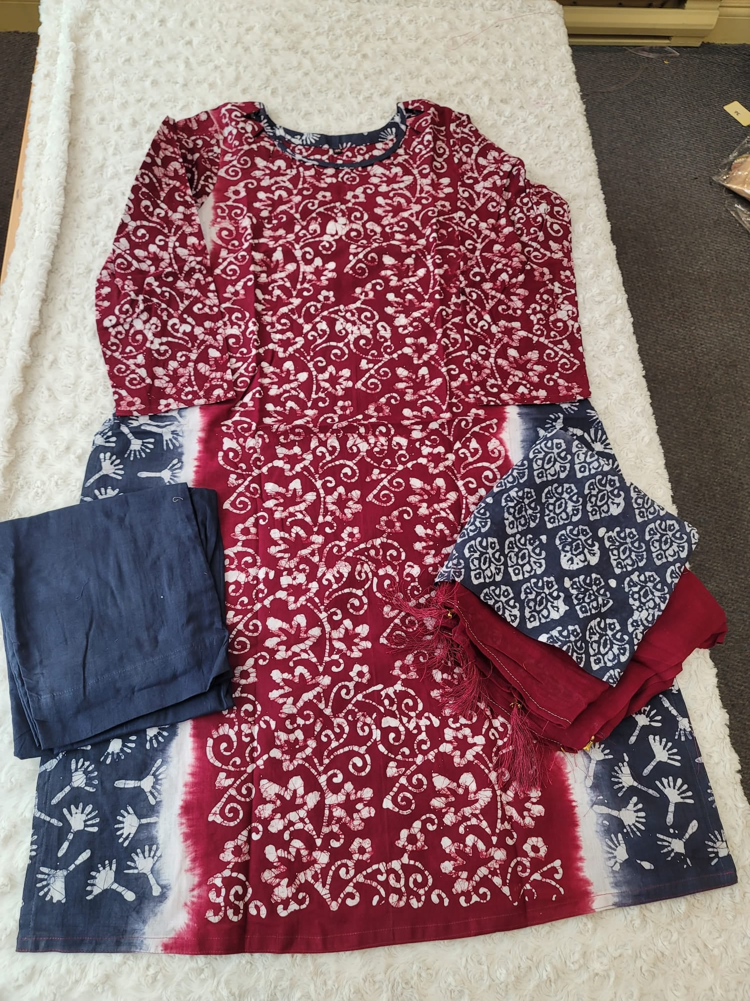 Bangladeshi batik salwer kamiz