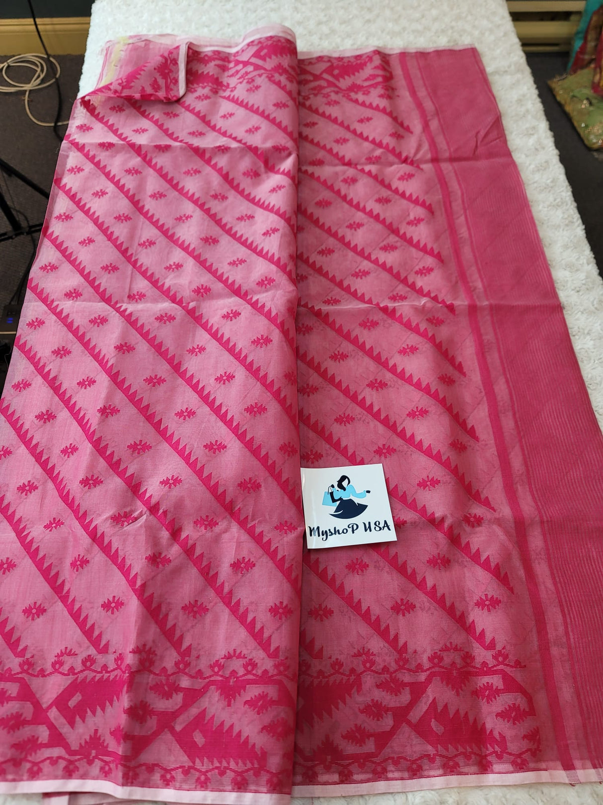 Dhakai Jamdani Saree