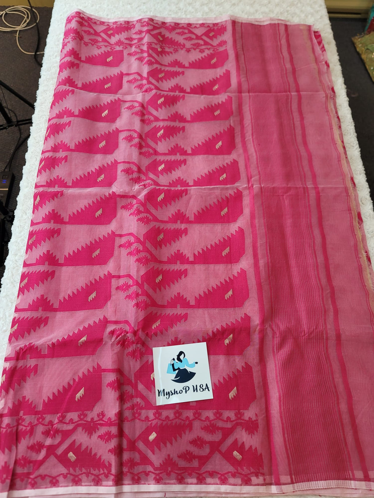 Dhakai Jamdani Saree