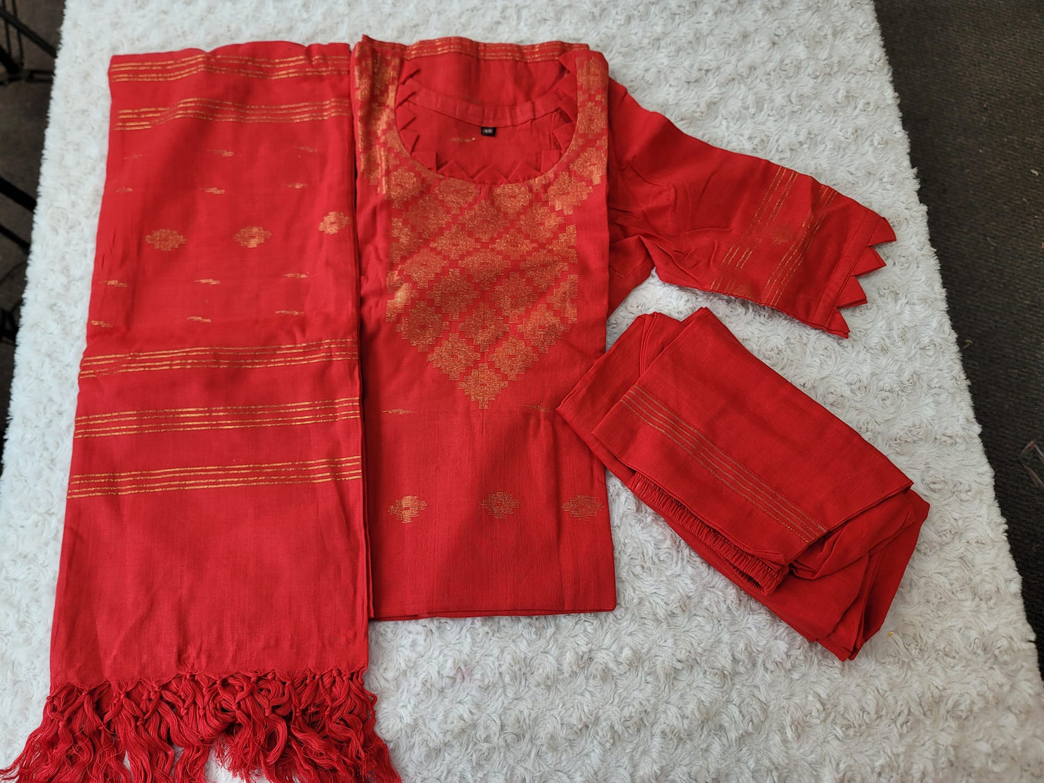 Bangladeshi Jamdani salwar kamiz