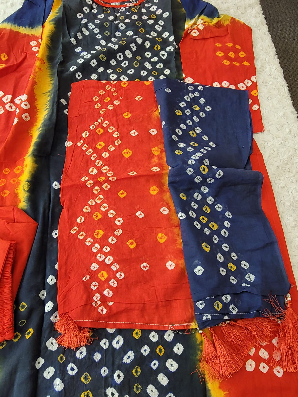 Bangladeshi batik salwer kamiz