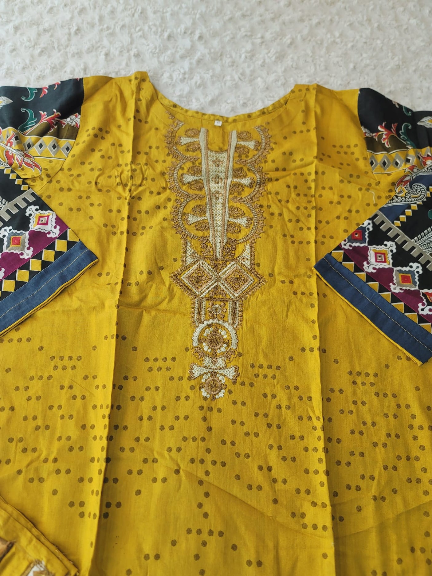 Pakistani Stitched lawn Embroidered Salwar kameez ready to ship