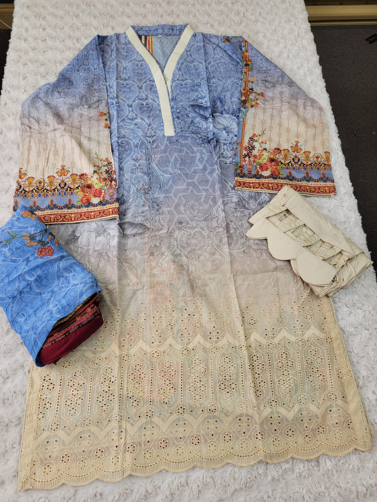 Luxury lawn with pure chiffon dupatta- Ready To Ship