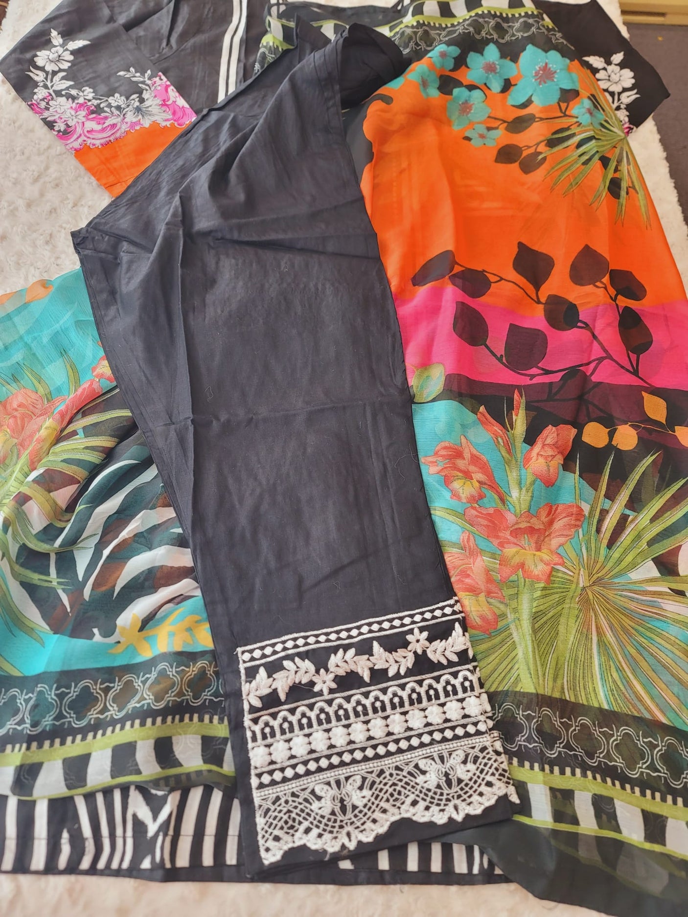 Pakistani Stitched lawn Embroidered Salwar kameez ready to ship