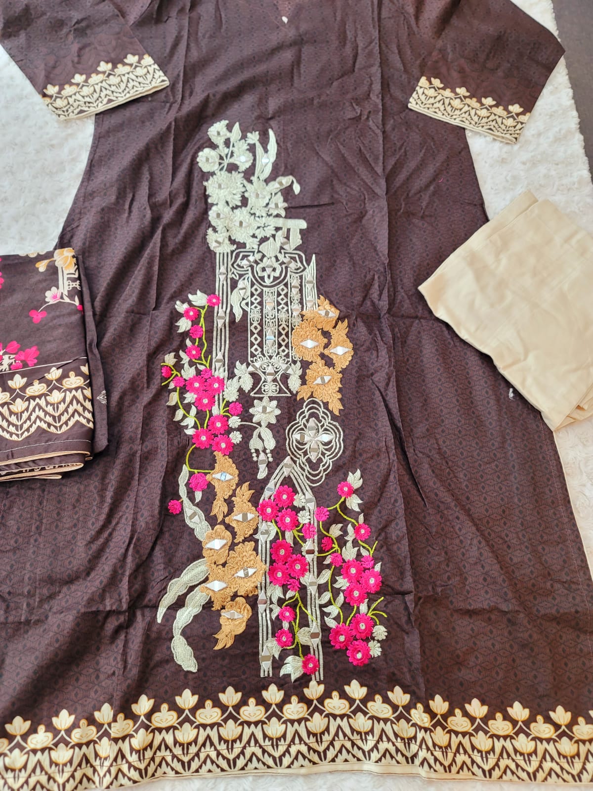 Pakistani lawn Embroidered Salwar kameez Ready To Ship