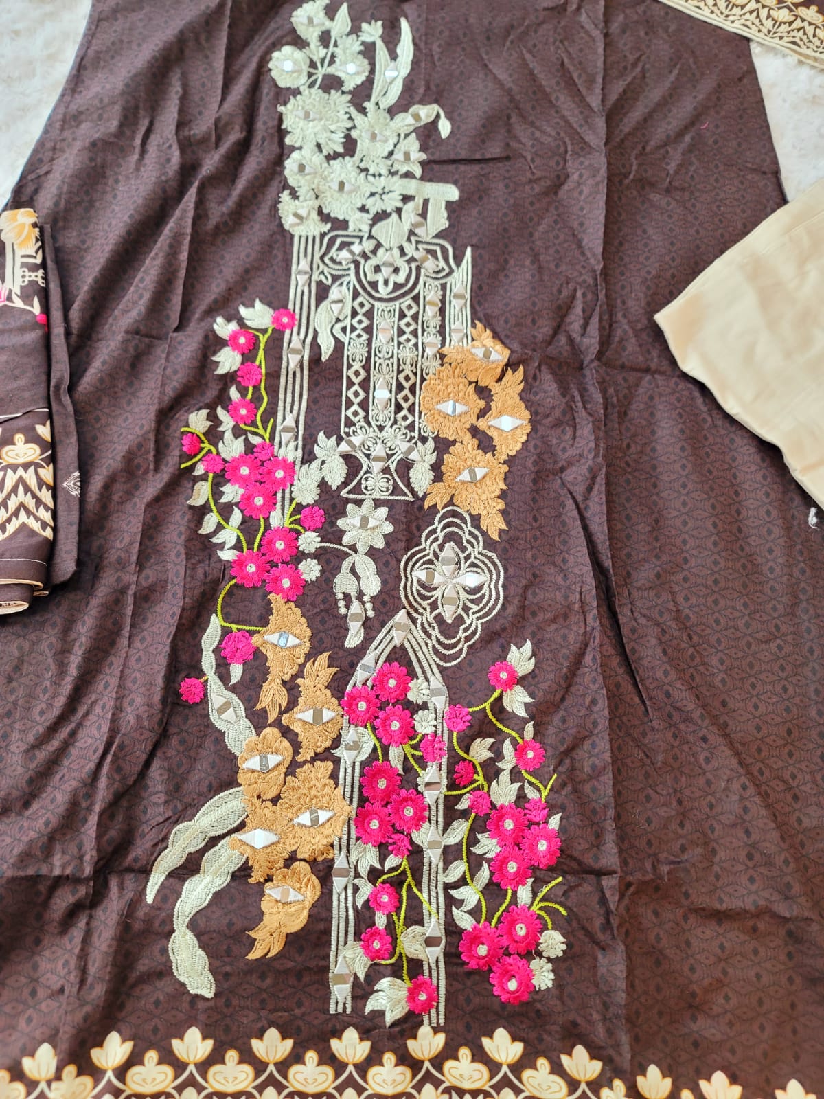 Pakistani lawn Embroidered Salwar kameez Ready To Ship