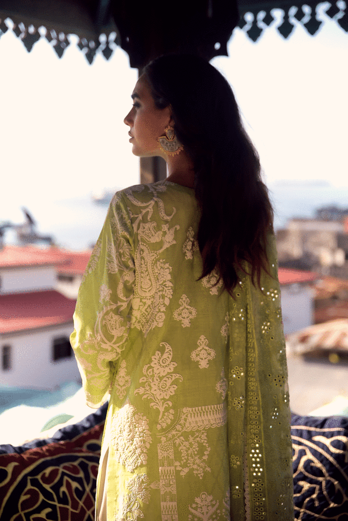 Qalamkar Luxury Lawn 2020-100% Original Guaranteed