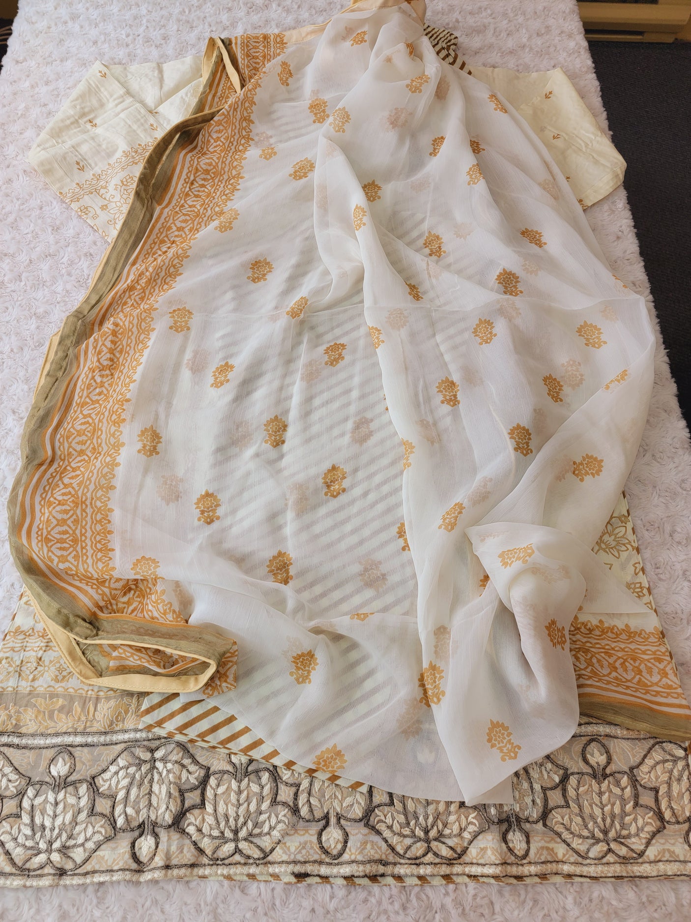 Pakistani Stitched lawn Embroidered Salwar kameez ready to ship