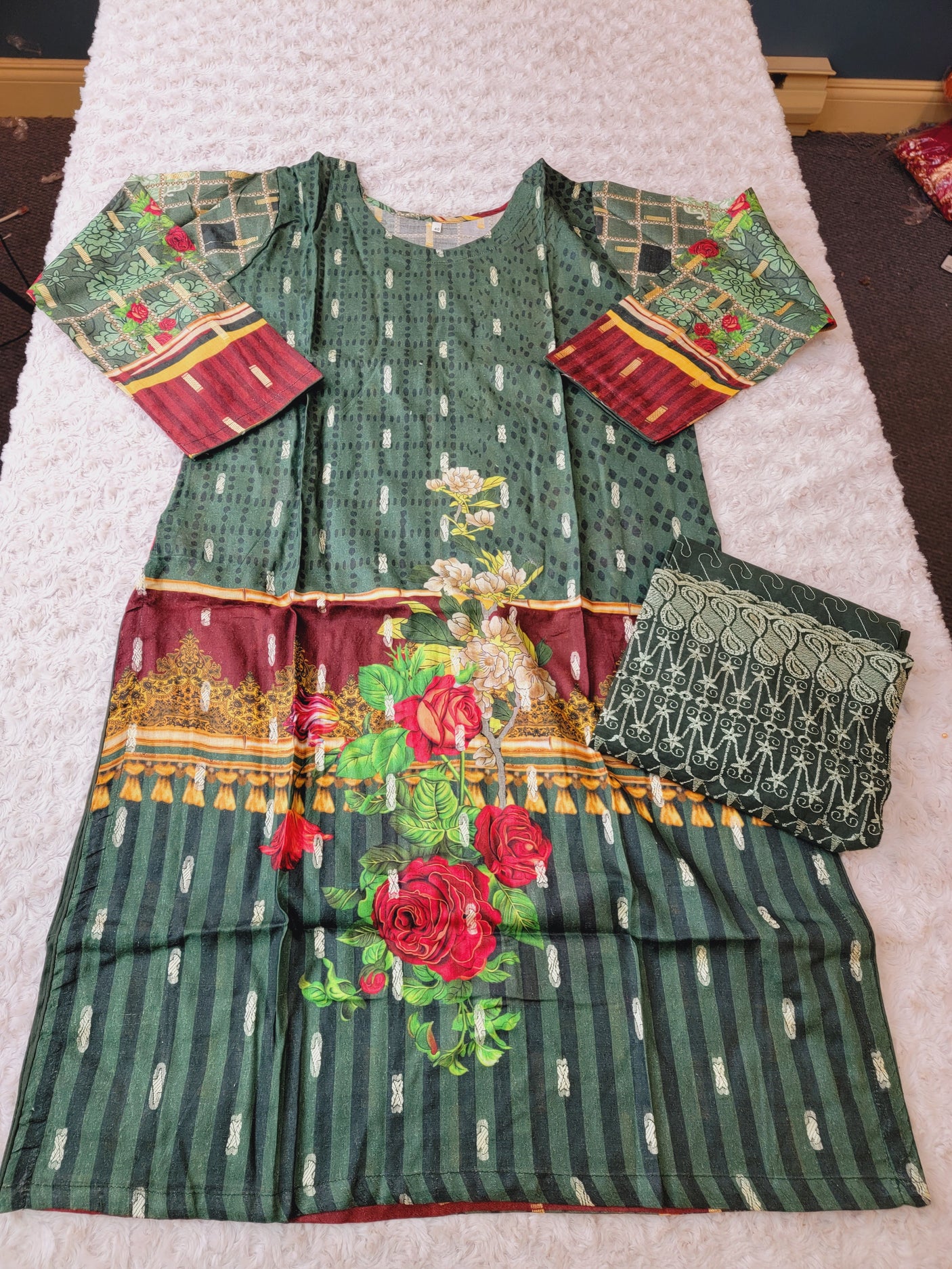 Pakistani Stitched Embroidered Lawn Salwar kameez ready to ship (2pc)