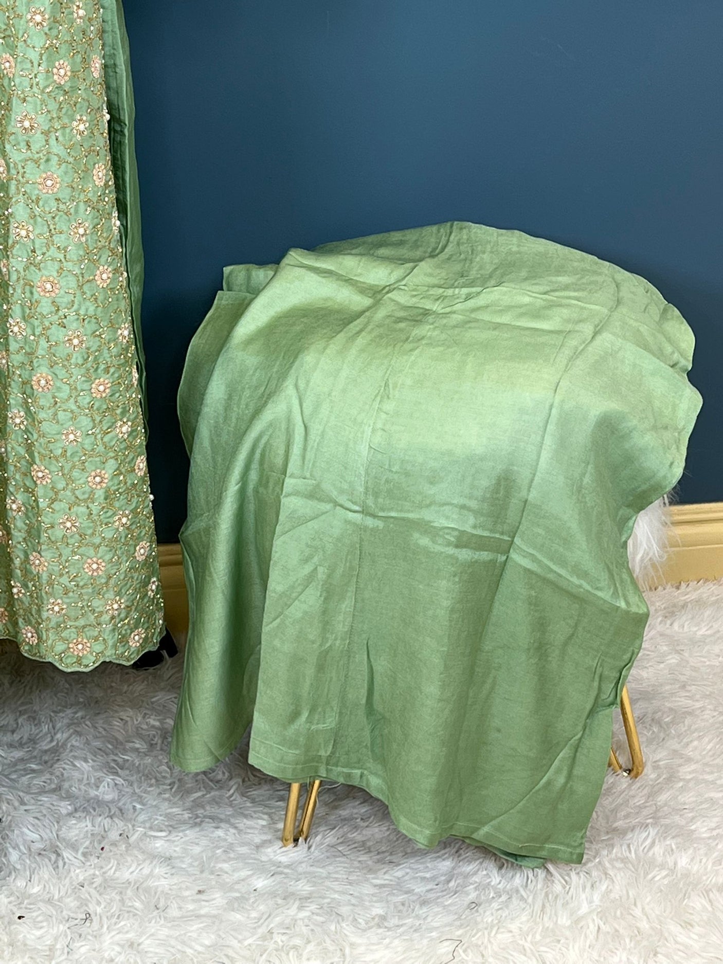 Pure zardousi Delhi Boutique