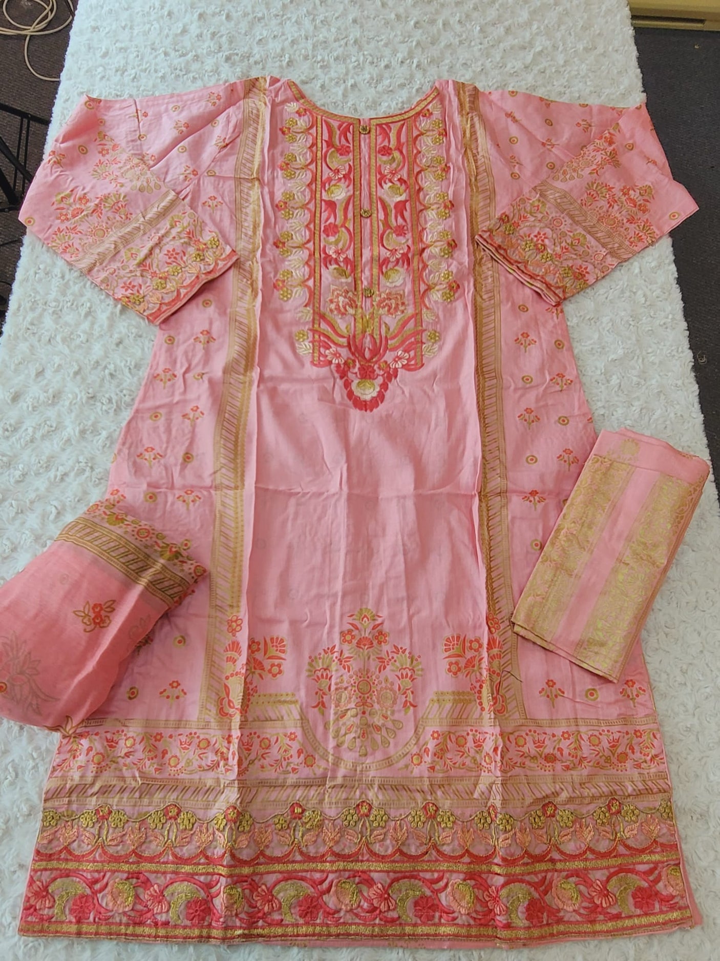 Pakistani Stitched lawn Embroidered Salwar kameez ready to ship