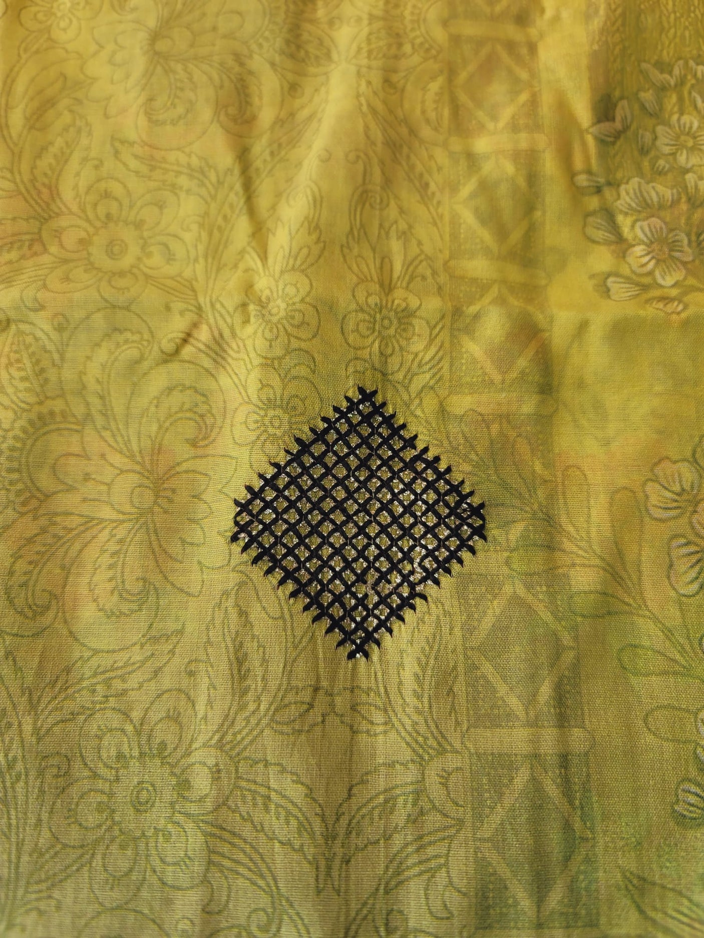 Pakistani Stitched lawn Embroidered Salwar kameez ready to ship