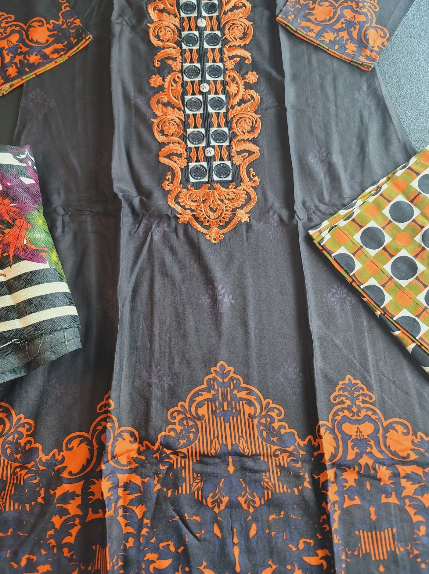 Pakistani Linen Embroidered Salwar kameez Ready To Ship