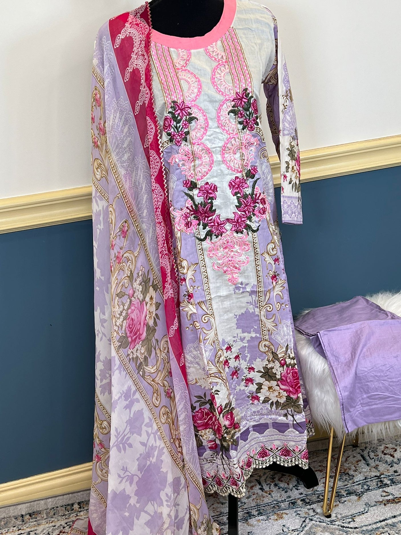 Pakistani Stitched Embroidered lawn Salwar kameez ready to ship