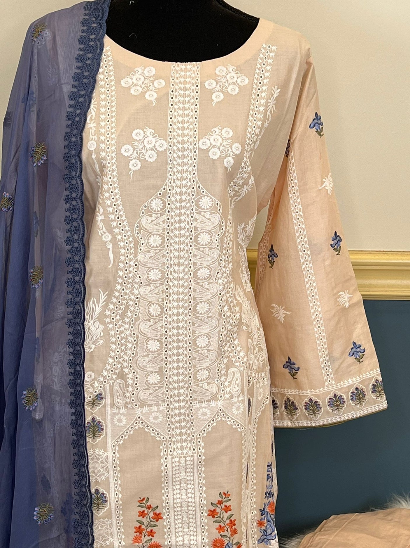 Pakistani Stitched Luxury Embroidered lawn Salwar kameez ready to ship