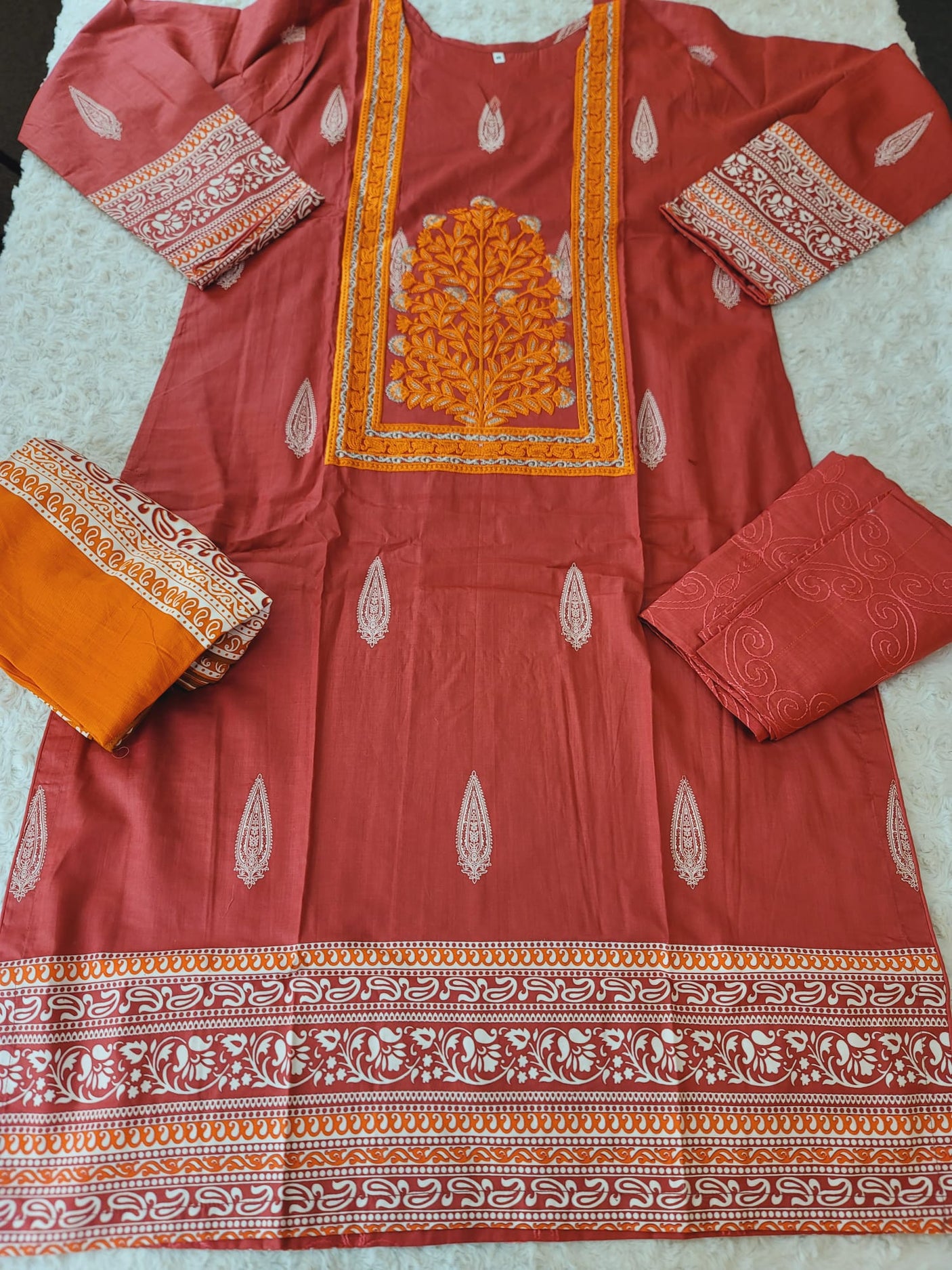 Pakistani stitched lawn Embroidered Salwar kameez ready to ship