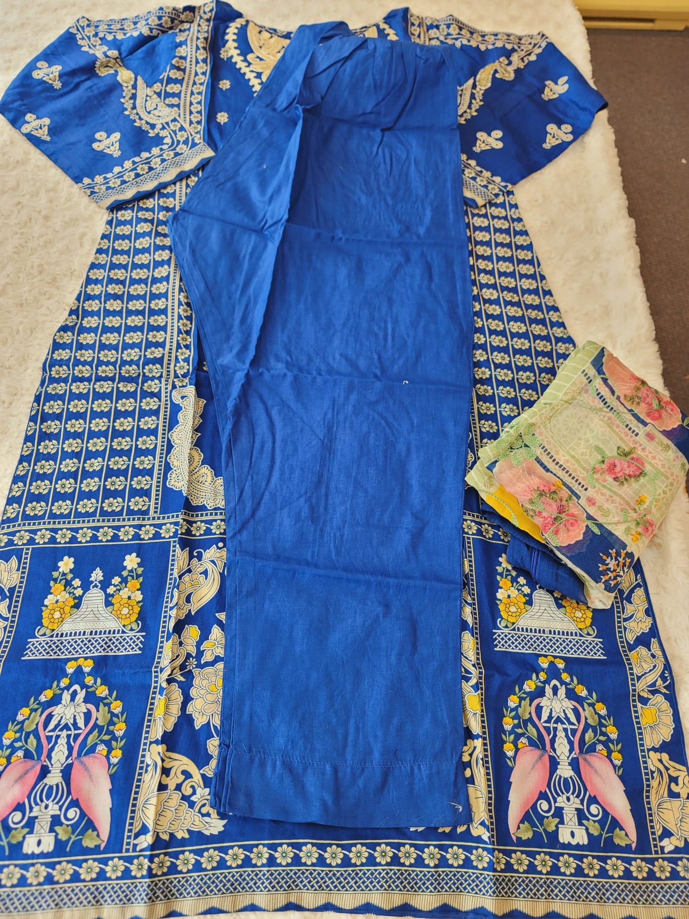 Pakistani stitched lawn Embroidered Salwar kameez ready to ship