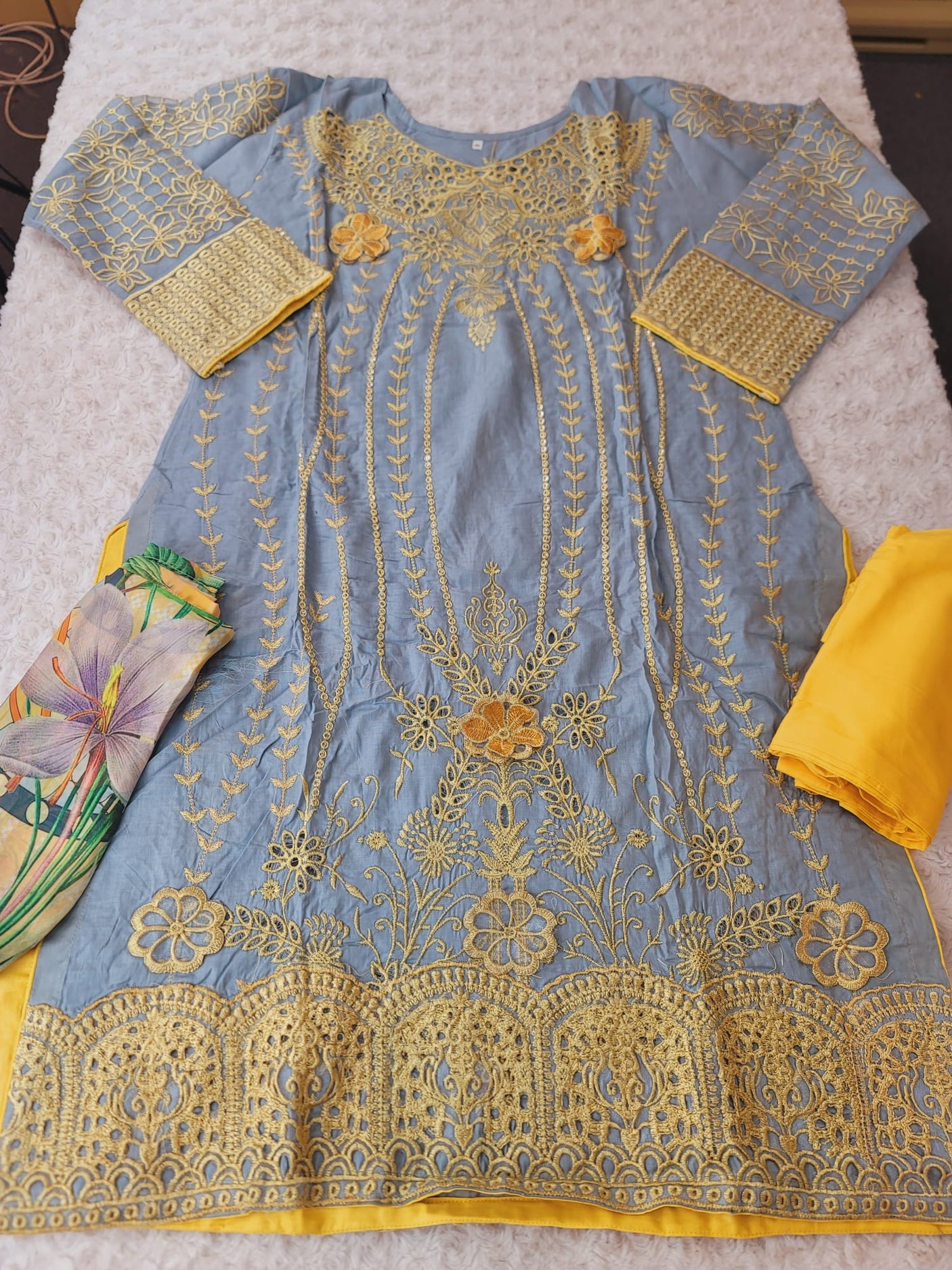 Pakistani Stitched Embroidered luxury lawn Dresses With Silk Dupatta Ready To Ship