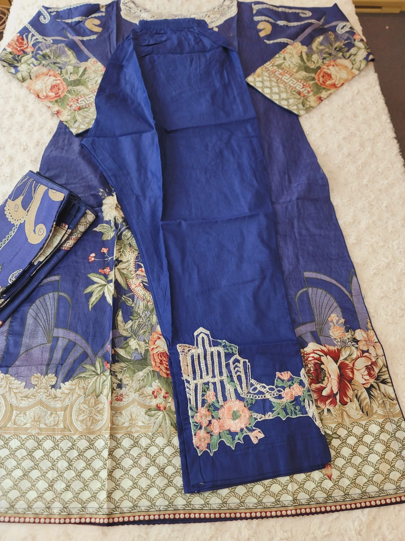 Pakistani Stitched lawn Embroidered Salwar kameez ready to ship