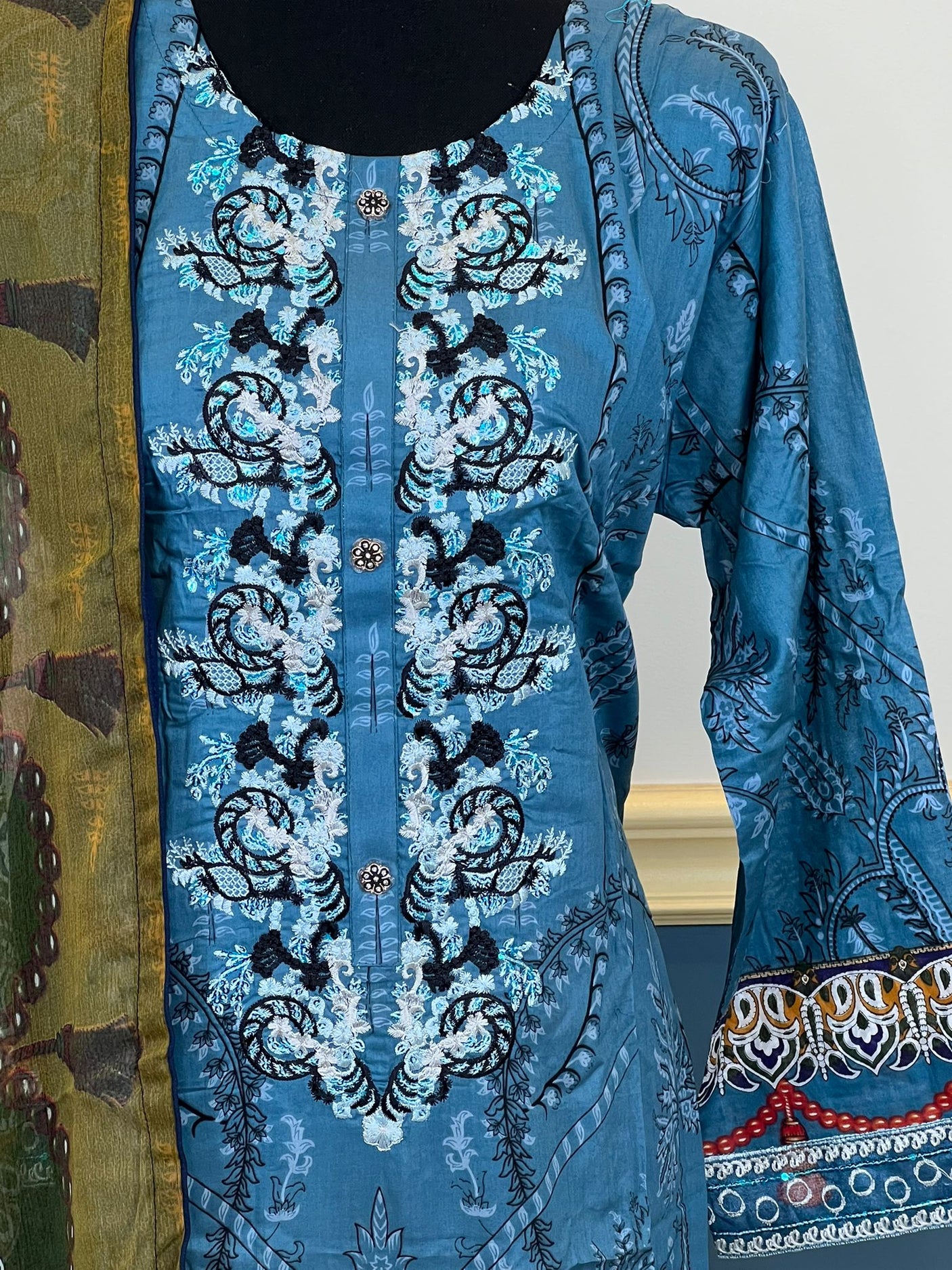 Pakistani Stitched lawn Embroidered Salwar kameez ready to ship