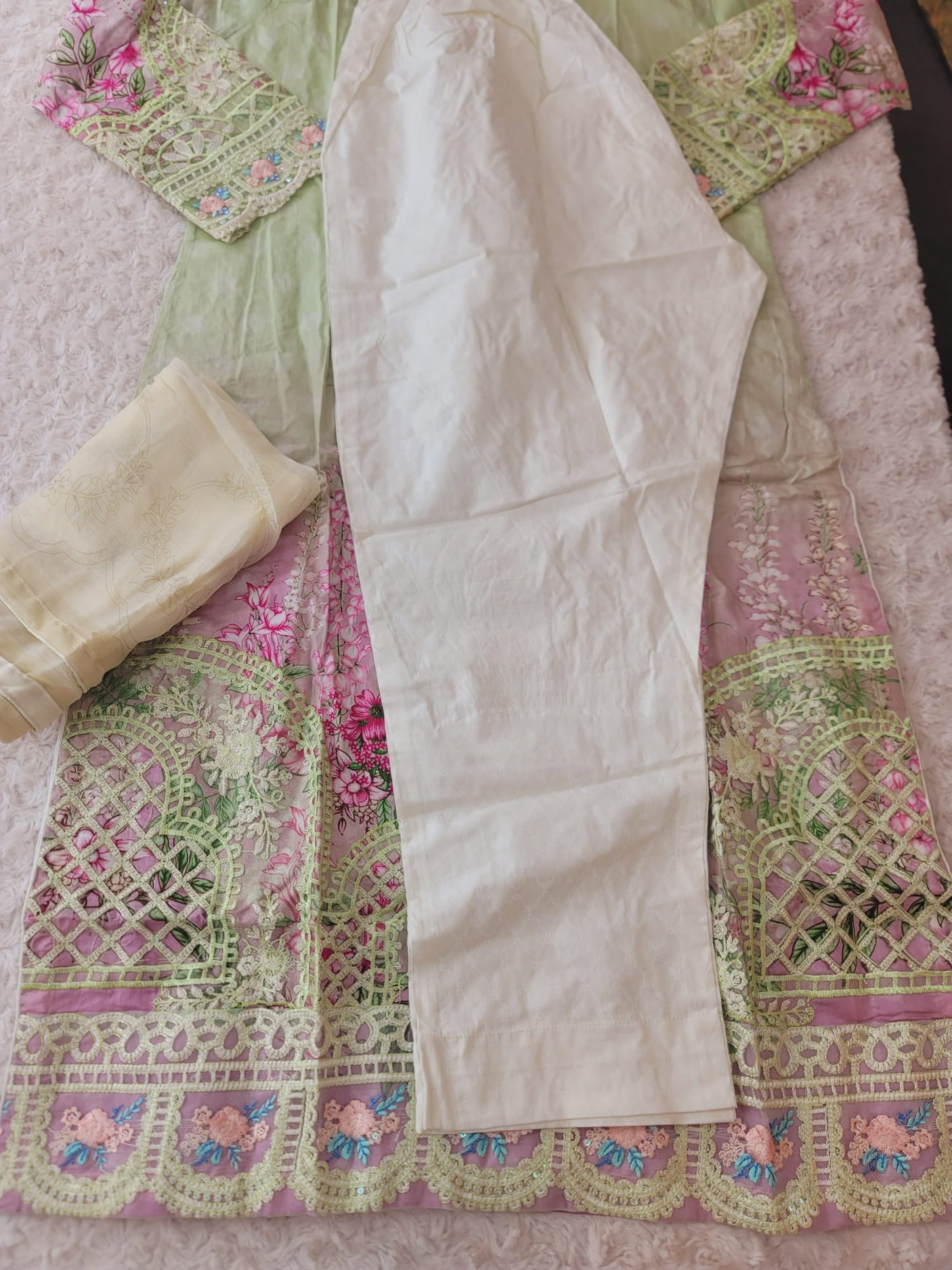 Pakistani Stitched lawn Embroidered Salwar kameez ready to ship