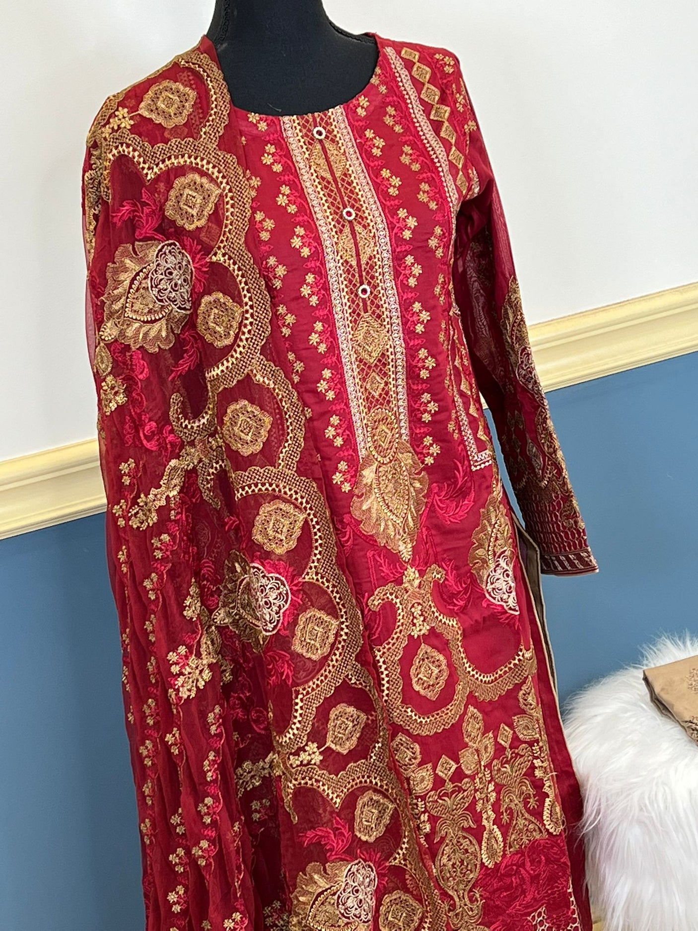 Pakistani Stitched Luxury Embroidered lawn Salwar kameez ready to ship