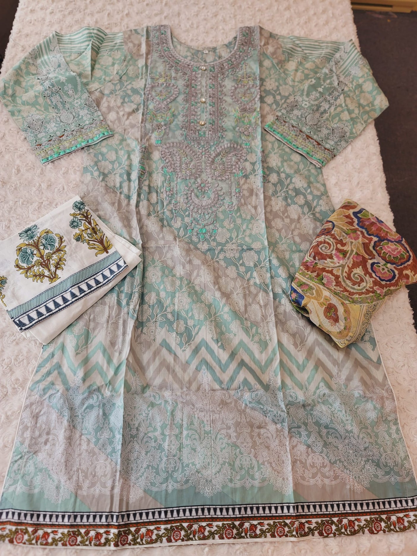 Pakistani Stitched lawn Embroidered Salwar kameez ready to ship