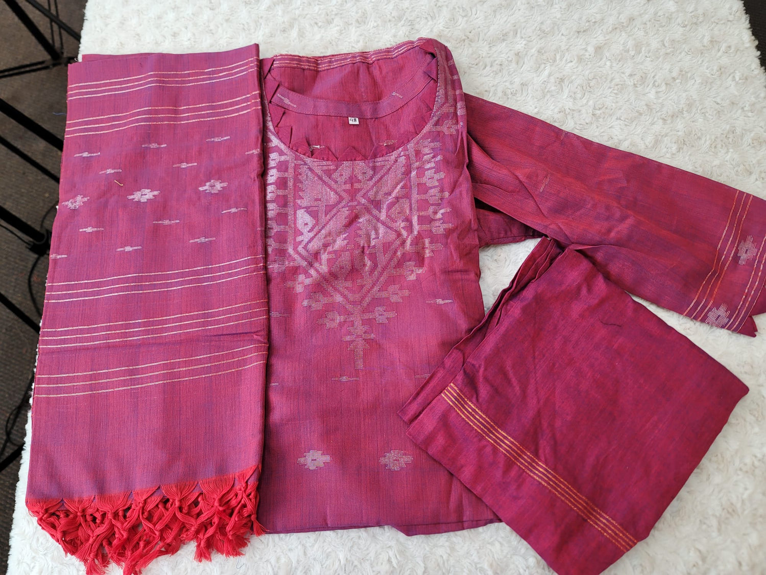 Bangladeshi Jamdani salwar kamiz