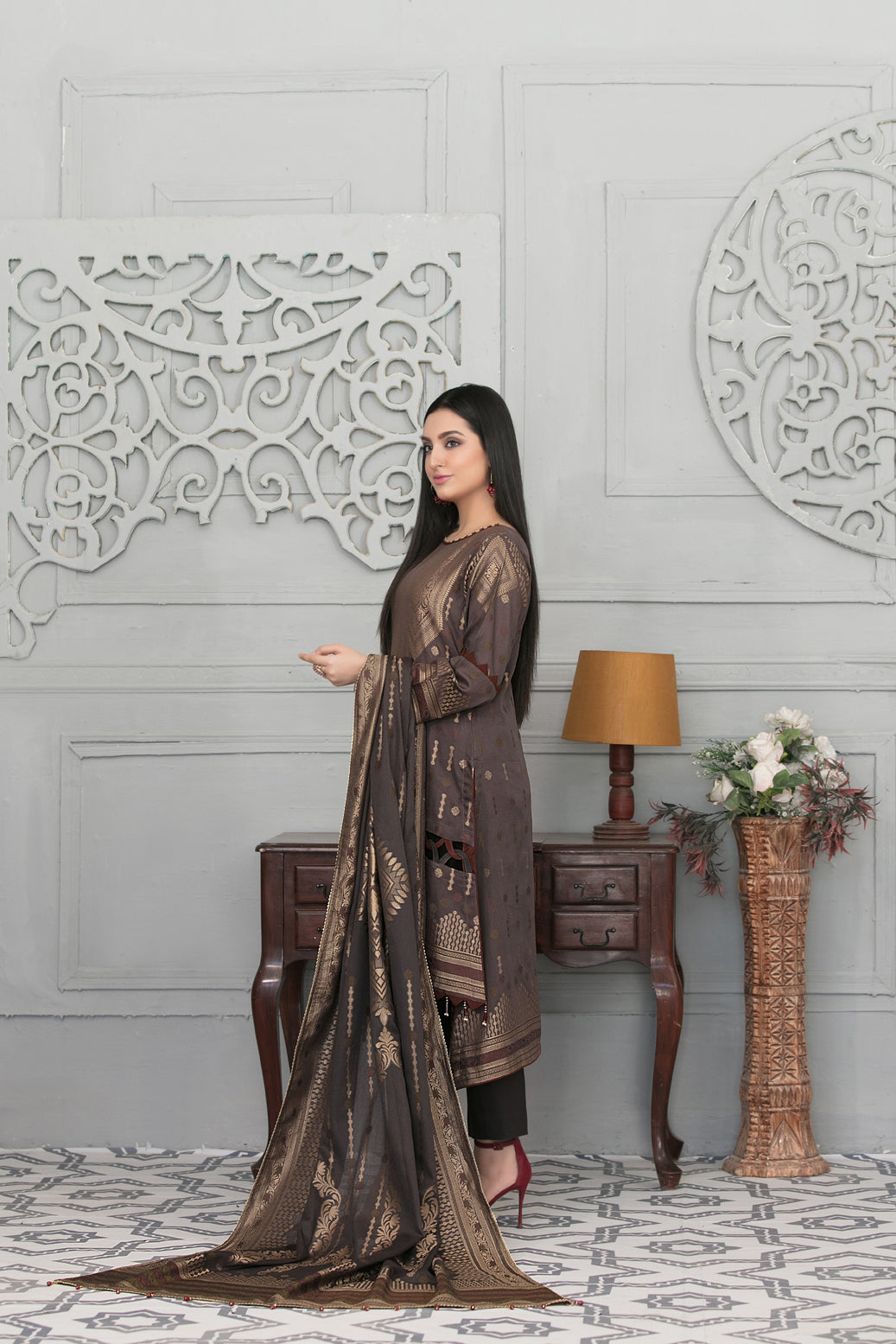 Go Bold with Gold By Tawakkal Embroidered Lawn Collection 2021 -100% Original Guaranteed