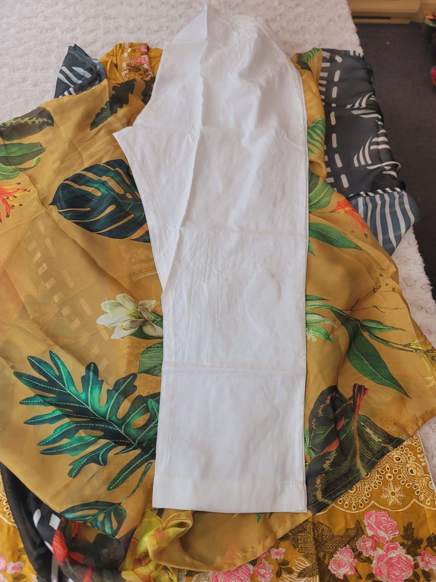 Pakistani Stitched Embroidered luxury lawn Dresses With Silk Dupatta Ready To Ship