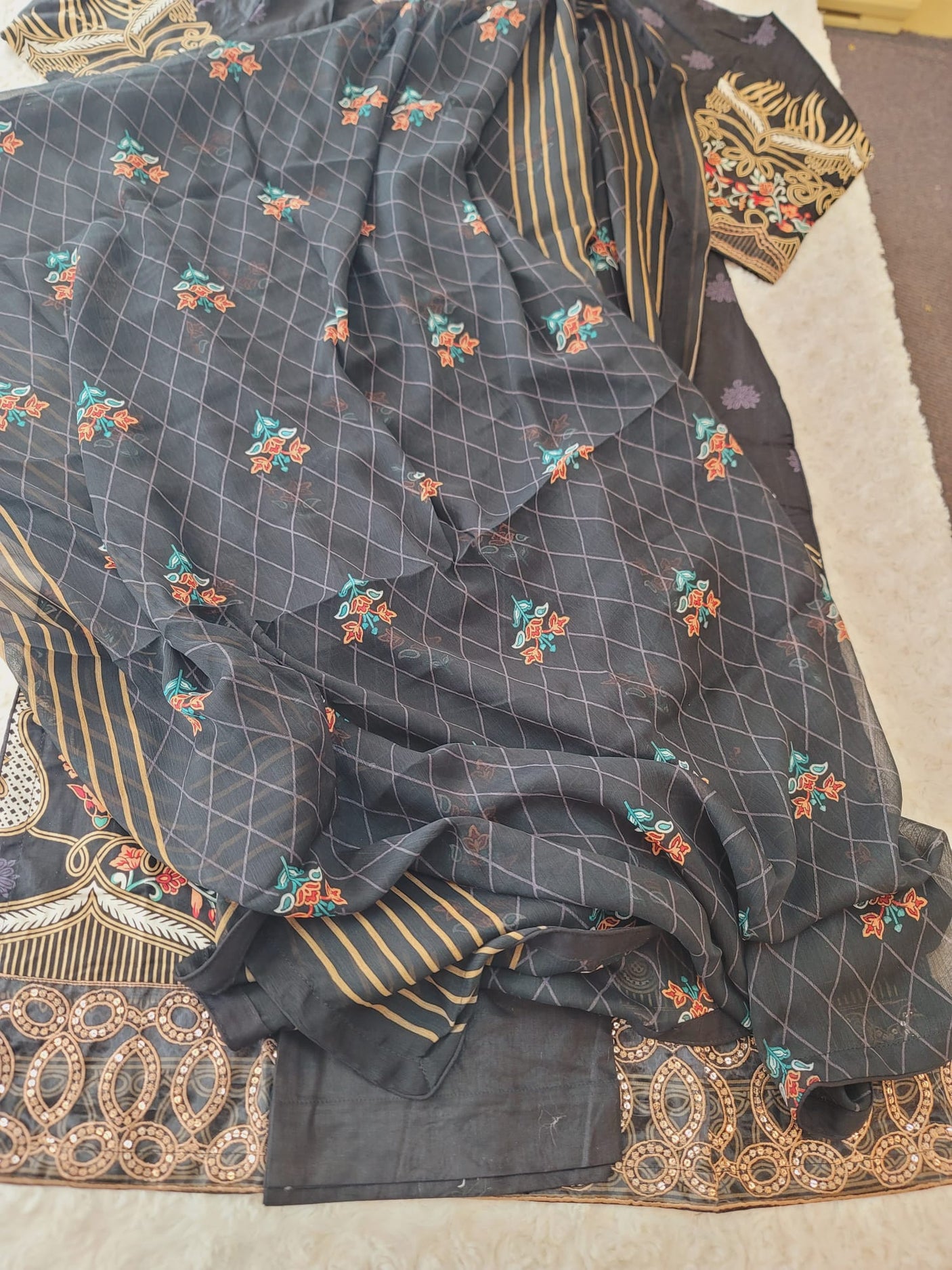 Pakistani Stitched lawn Embroidered Salwar kameez ready to ship