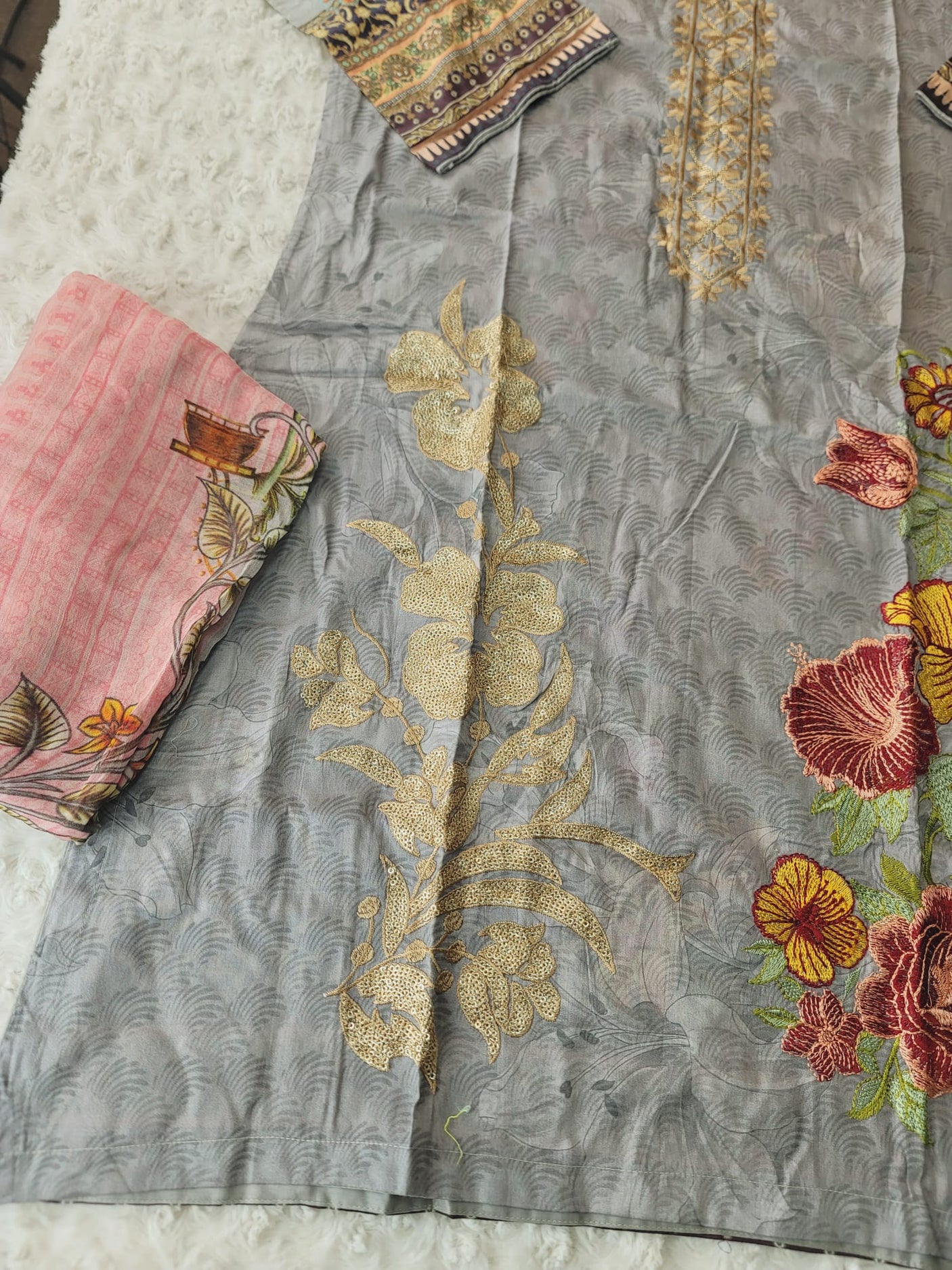 Pakistani Stitched lawn Embroidered Salwar kameez ready to ship