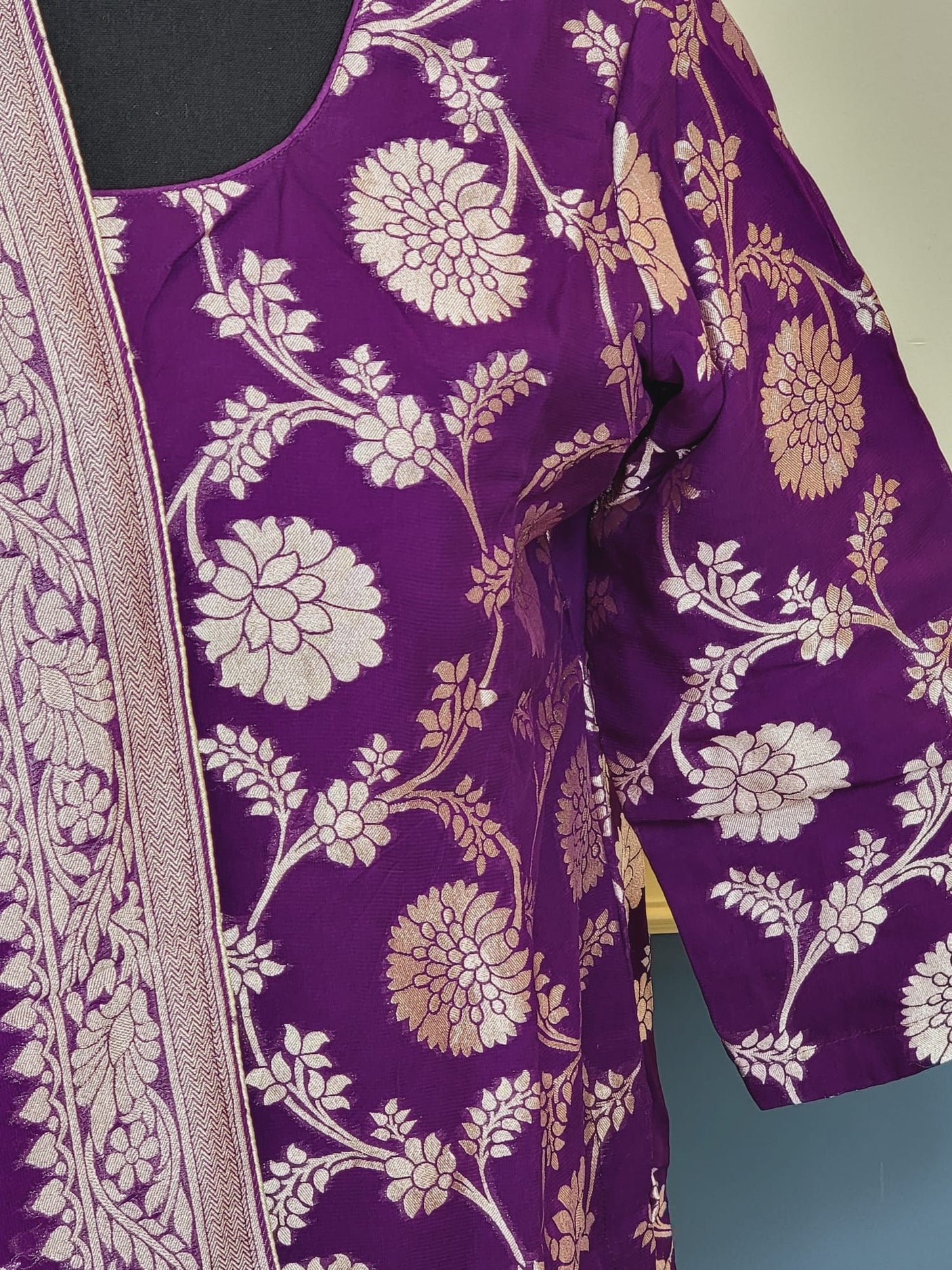 Pure Khaddi Georgette Banarasi Salwer Kamiz