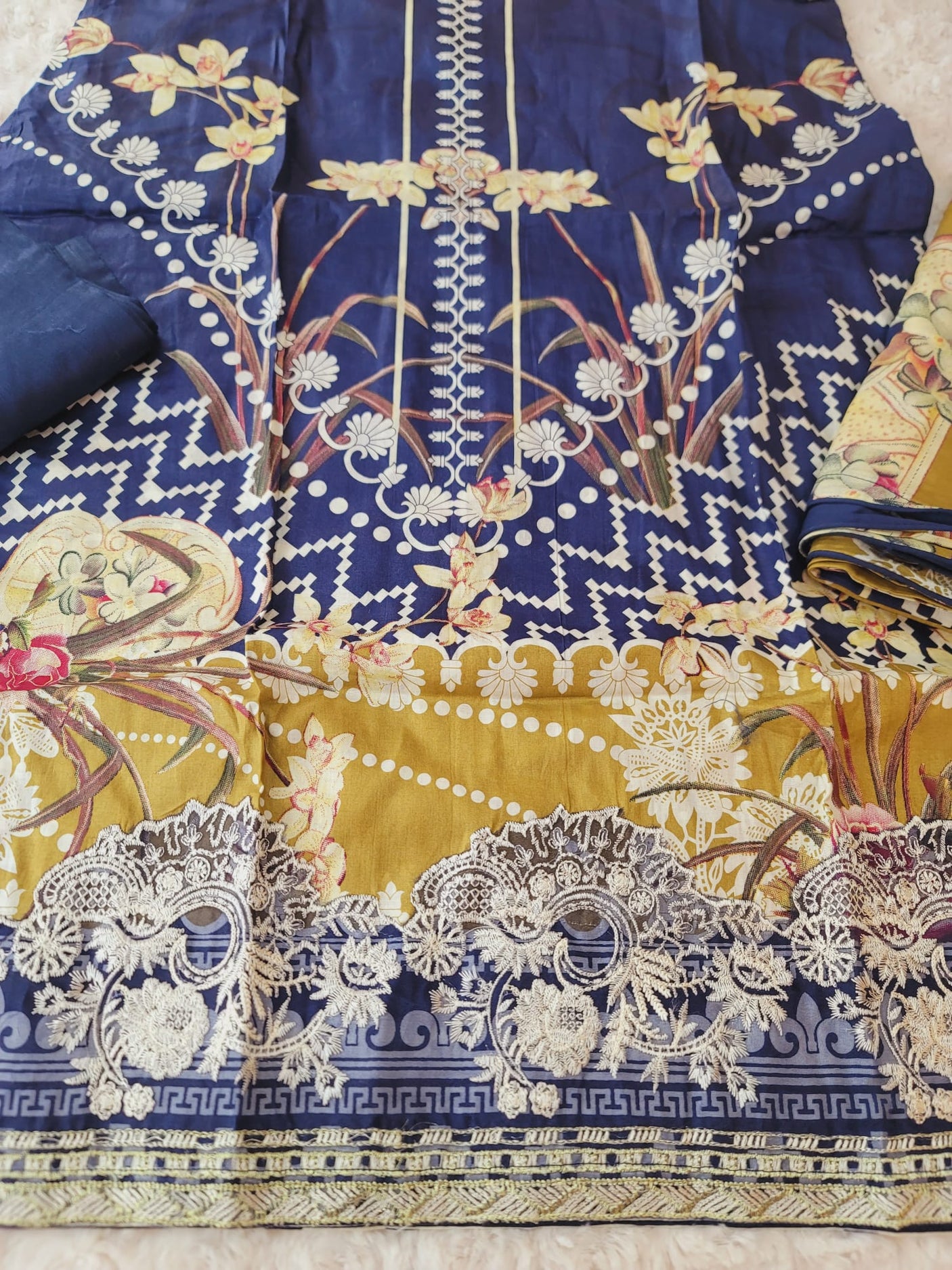 Pakistani Stitched lawn Embroidered Salwar kameez ready to ship