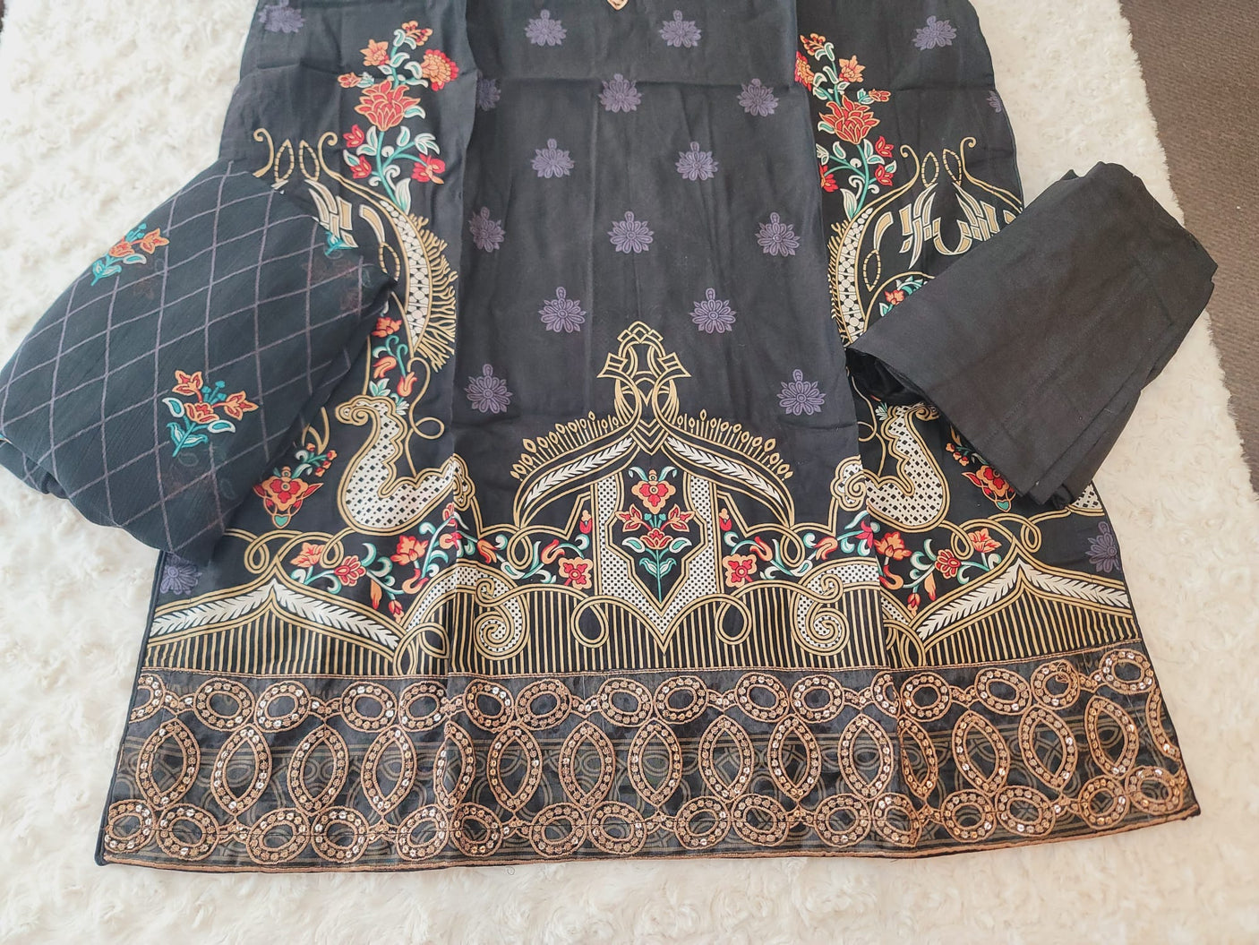 Pakistani Stitched lawn Embroidered Salwar kameez ready to ship