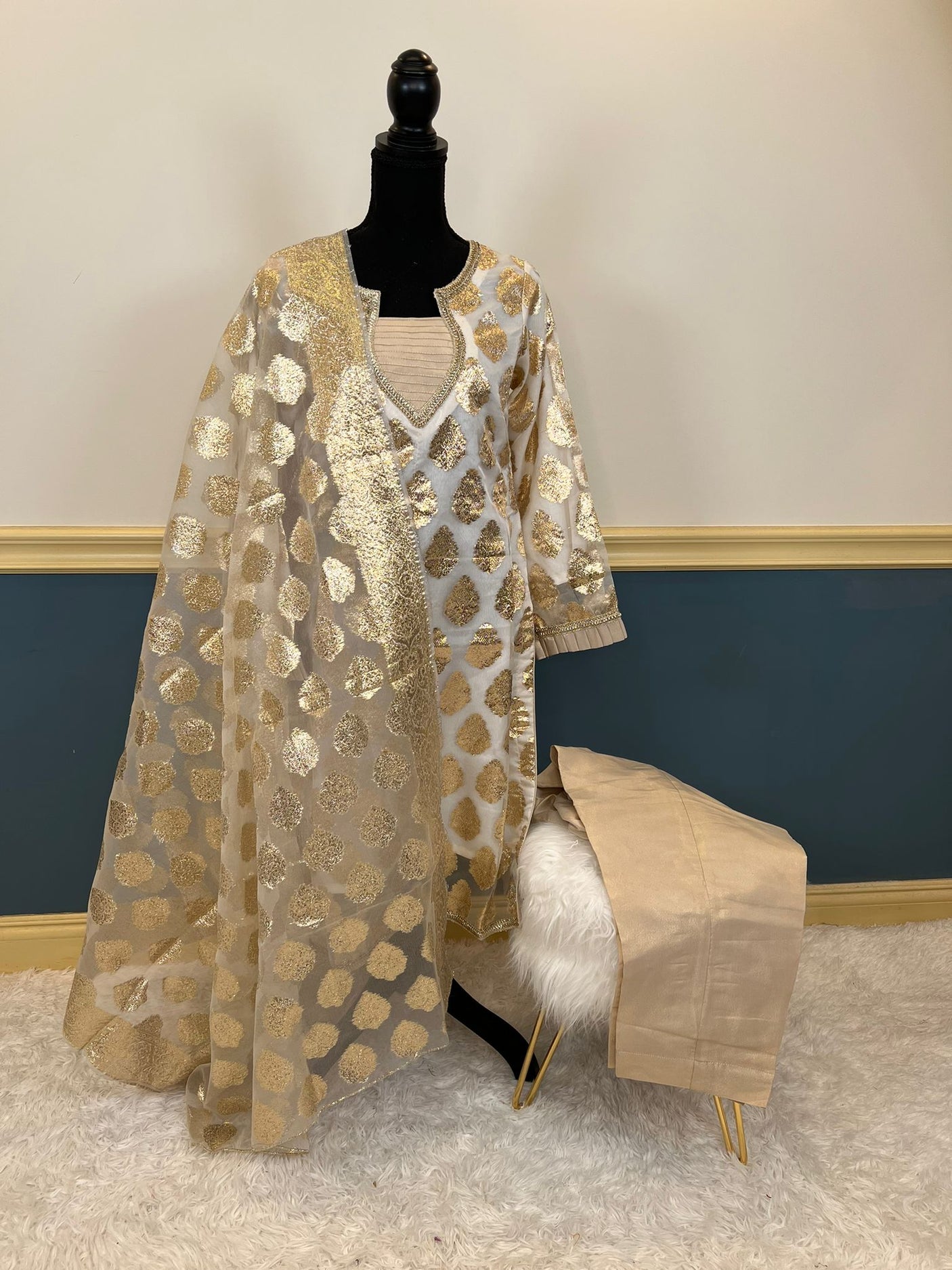 Pakistani boutique collection, Pure organza banarosi