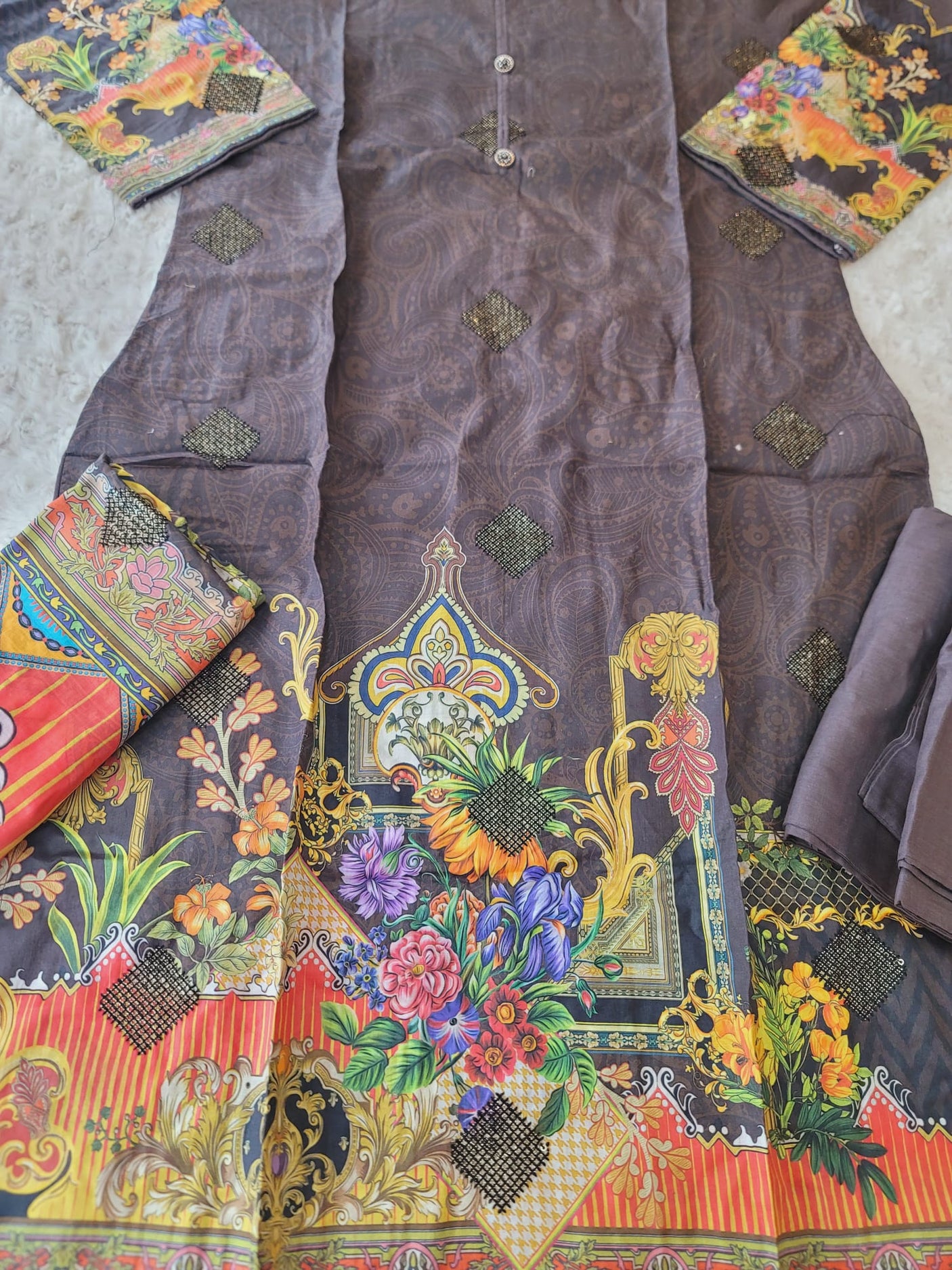 Pakistani Stitched lawn Embroidered Salwar kameez ready to ship