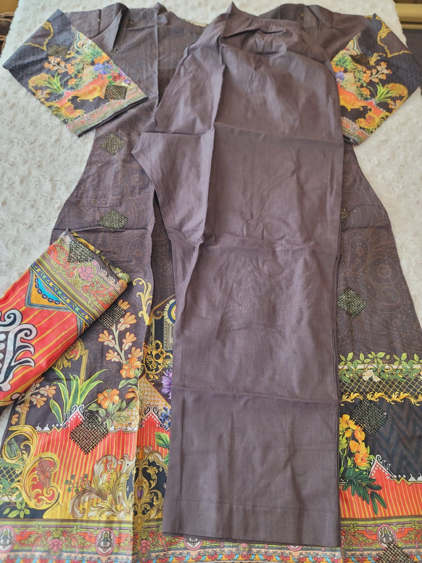 Pakistani Stitched lawn Embroidered Salwar kameez ready to ship