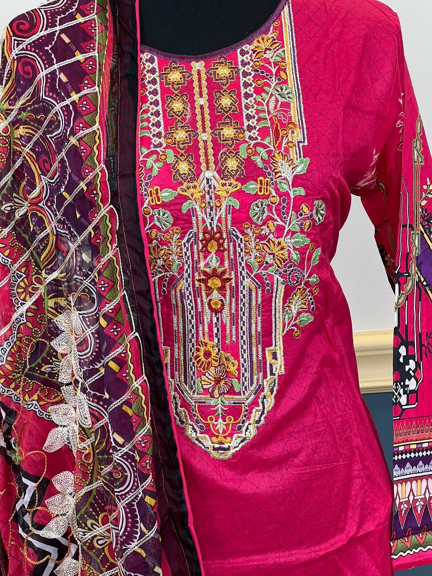 Pakistani Stitched lawn Embroidered Salwar kameez ready to ship