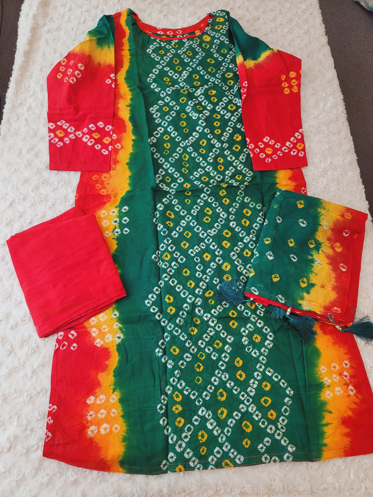 Bangladeshi batik salwer kamiz