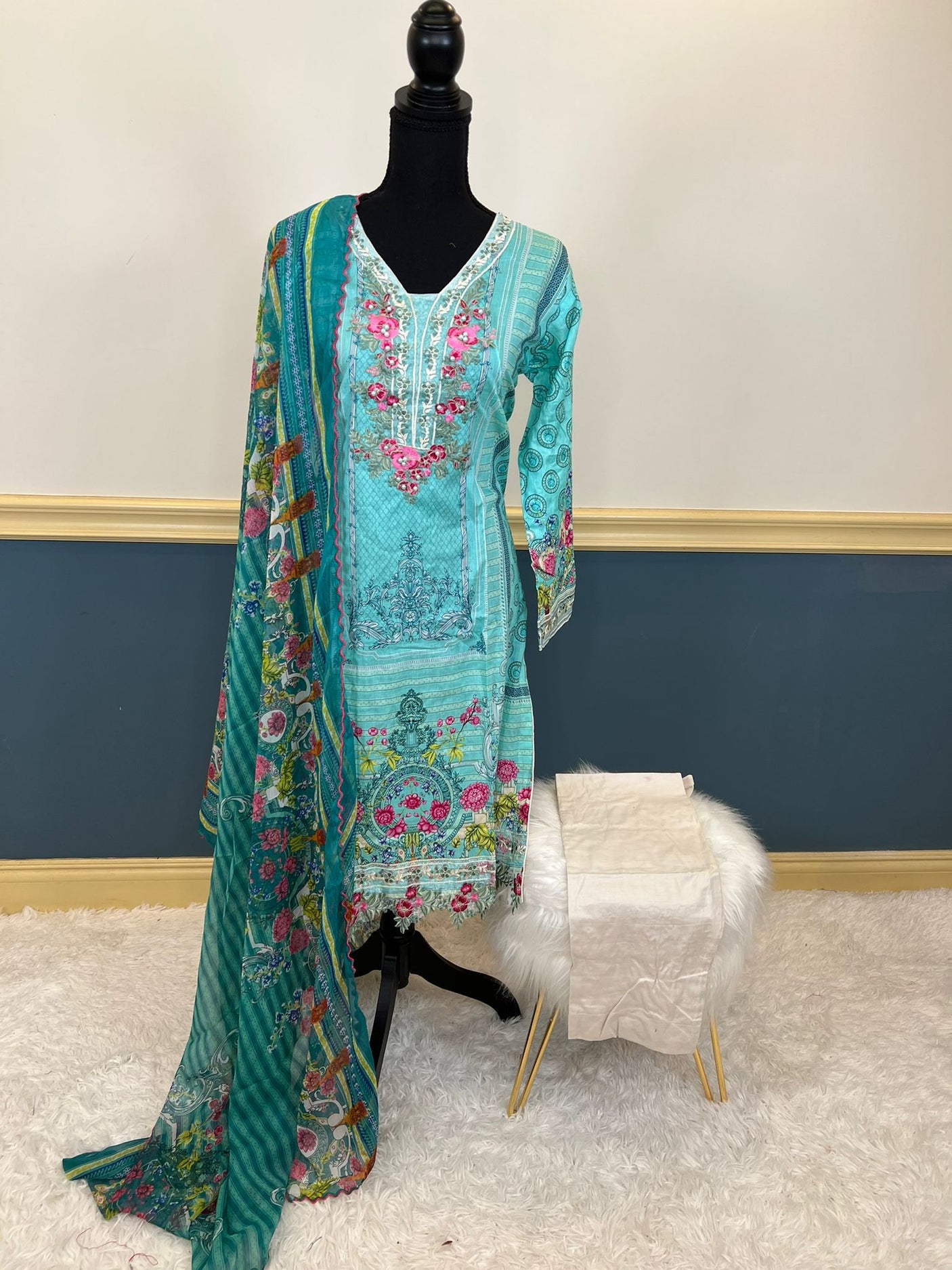 Pakistani Stitched lawn Embroidered Salwar kameez ready to ship