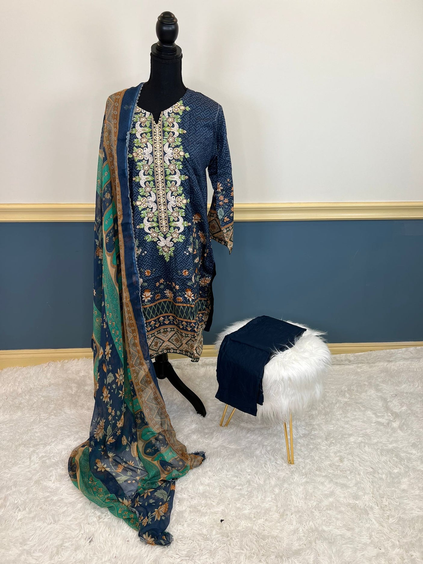 Pakistani Stitched lawn Embroidered Salwar kameez ready to ship