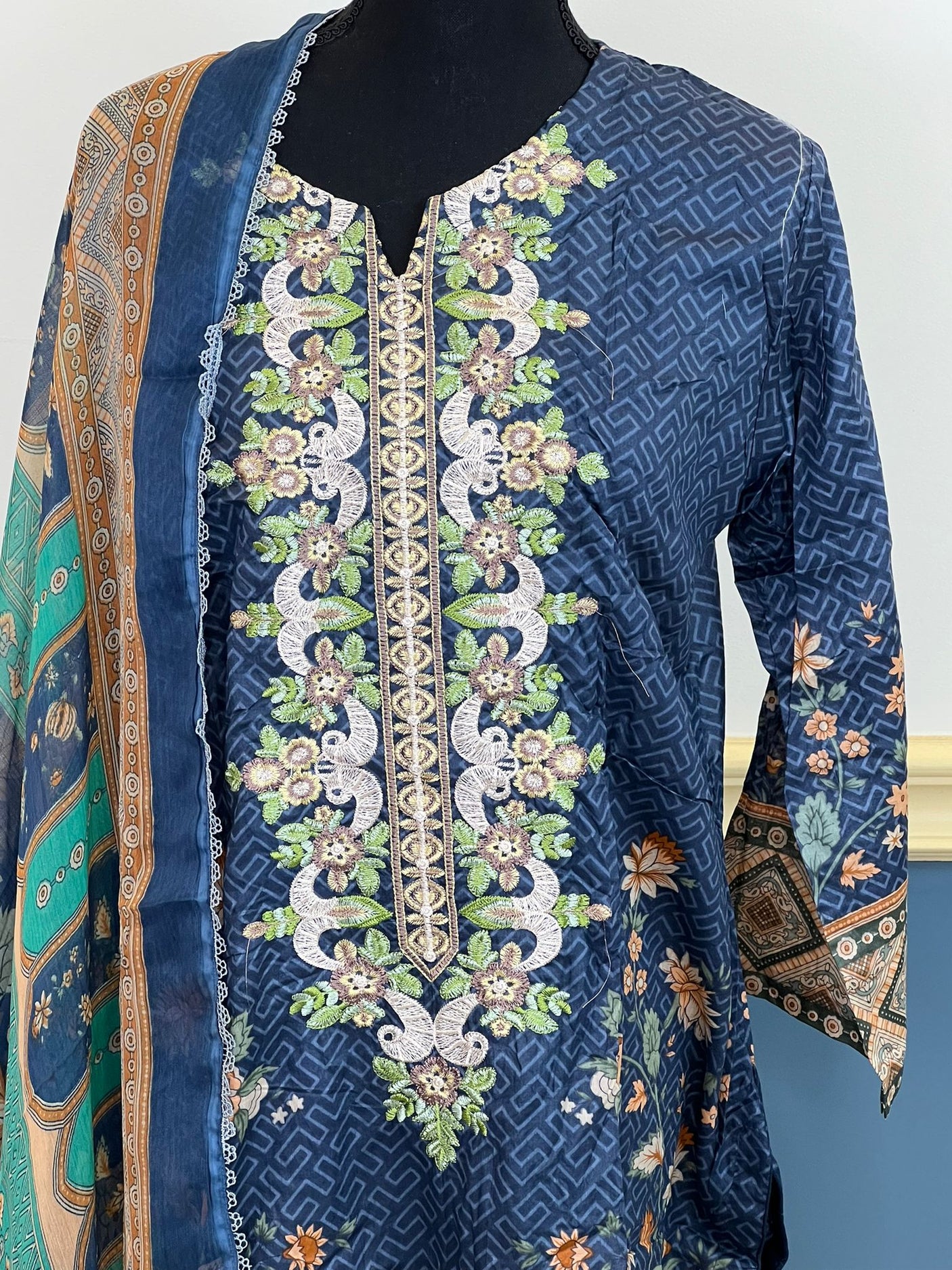 Pakistani Stitched lawn Embroidered Salwar kameez ready to ship