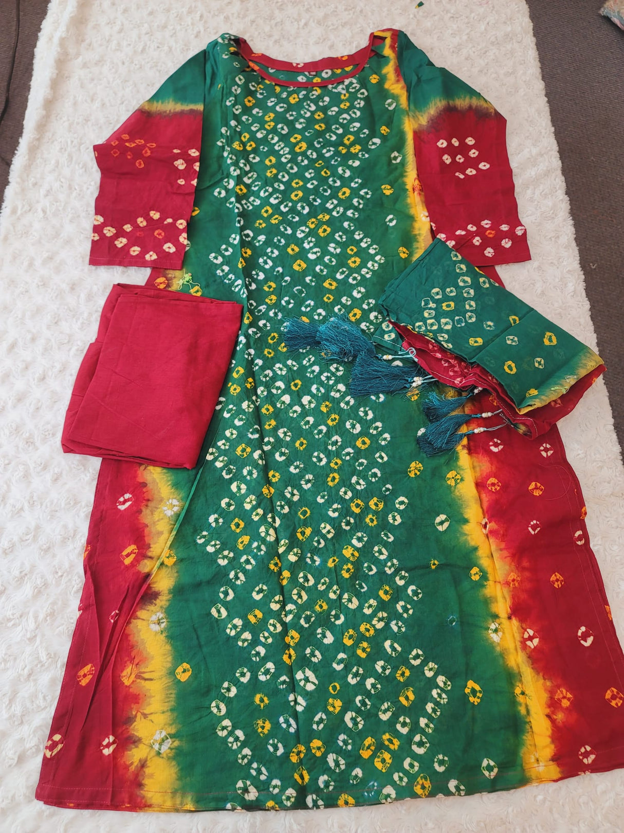 Bangladeshi batik salwer kamiz